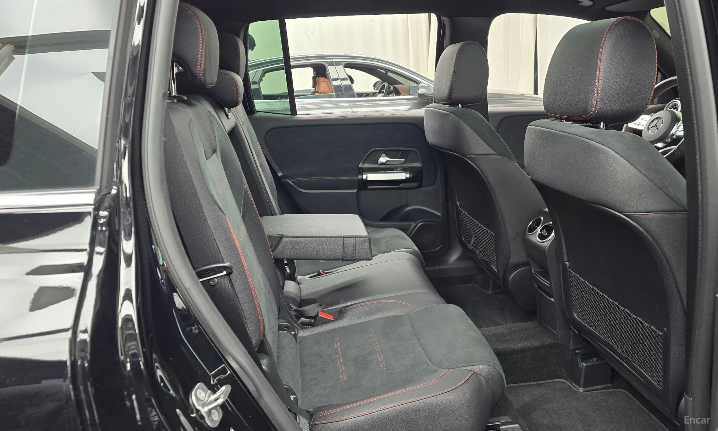 Mercedes Benz GLB-Class X247 превью 12