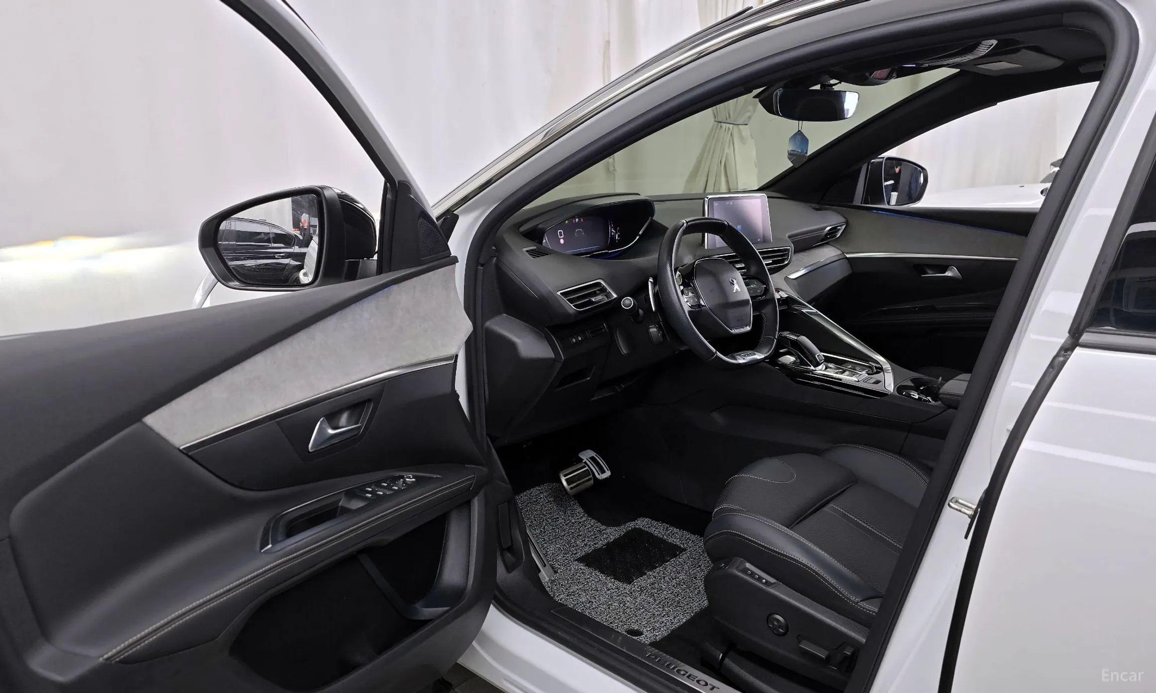 Peugeot 5008 2nd generation превью 10