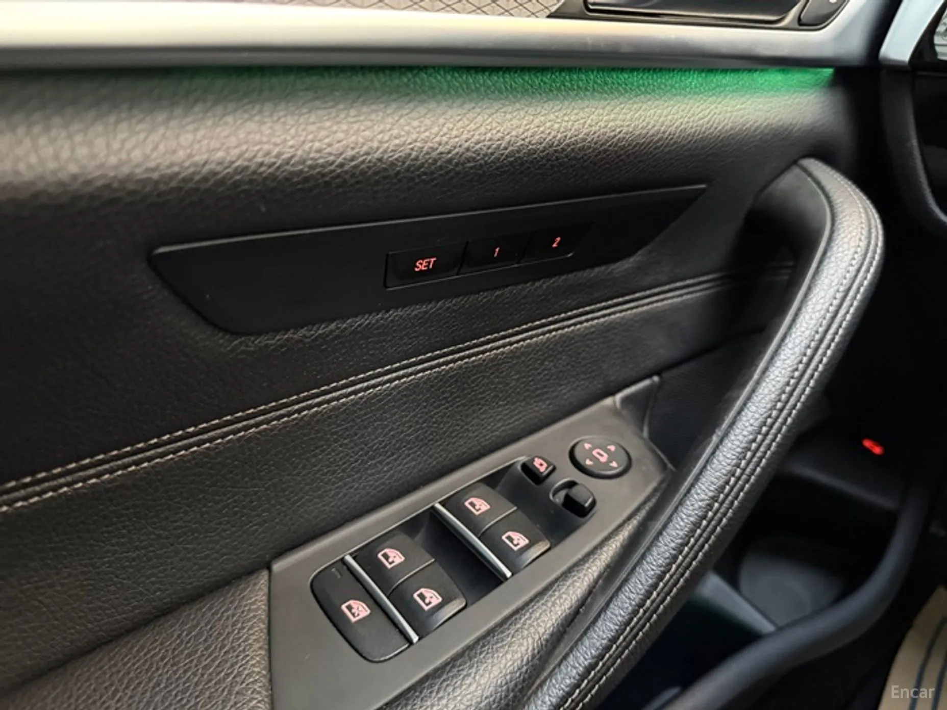 BMW 5 Series (G30) превью 14