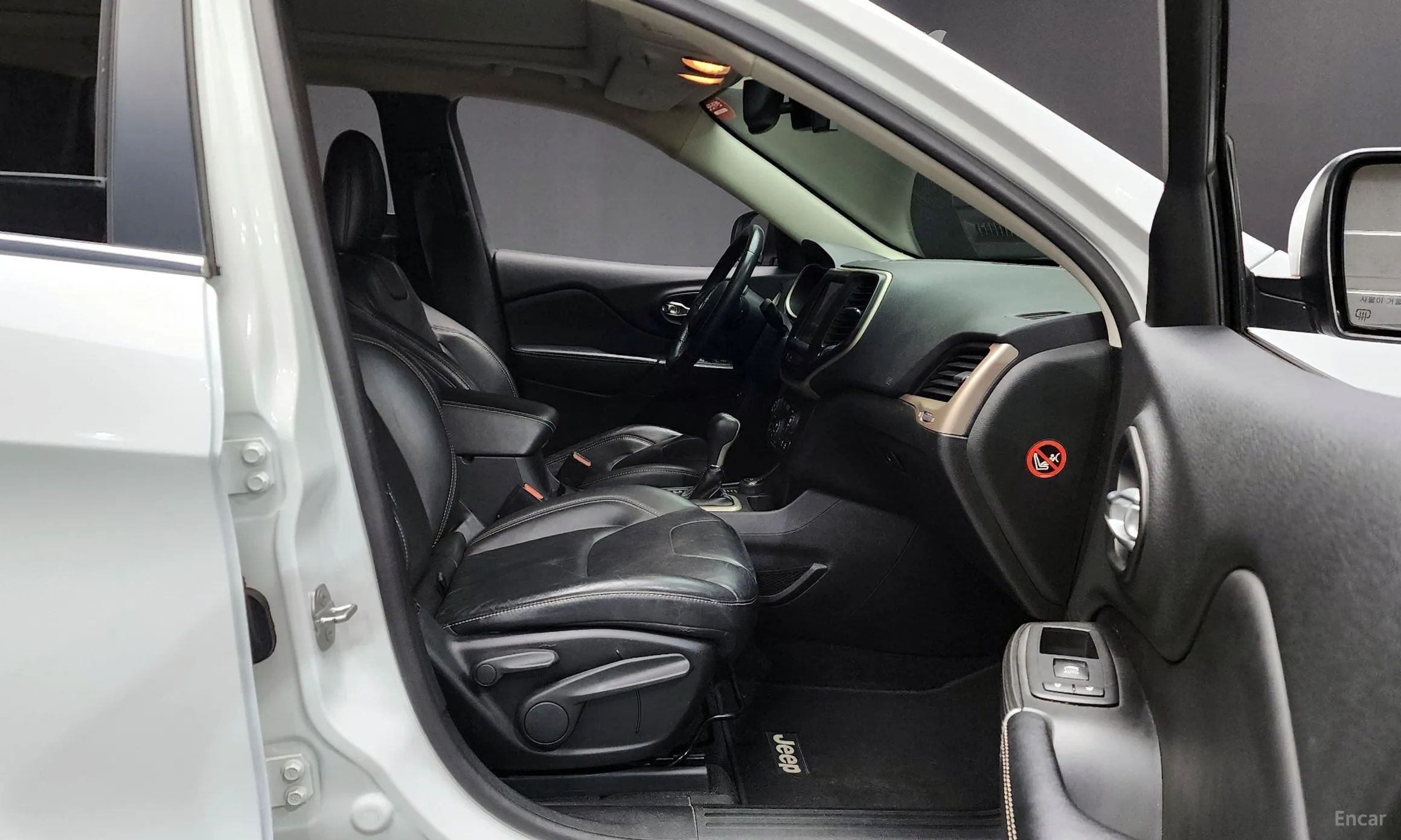 Jeep Cherokee (KL) превью 11