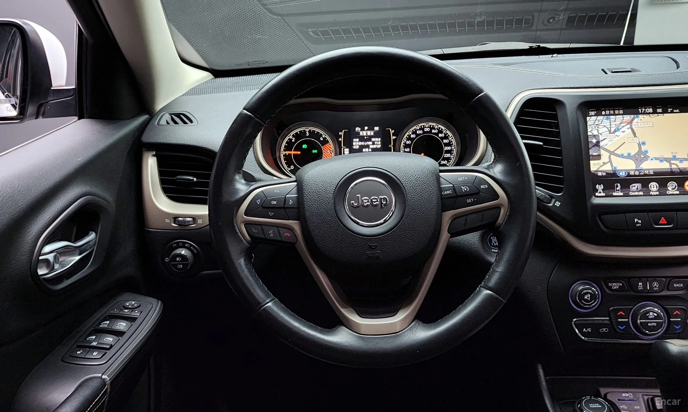 Jeep Cherokee (KL) превью 13