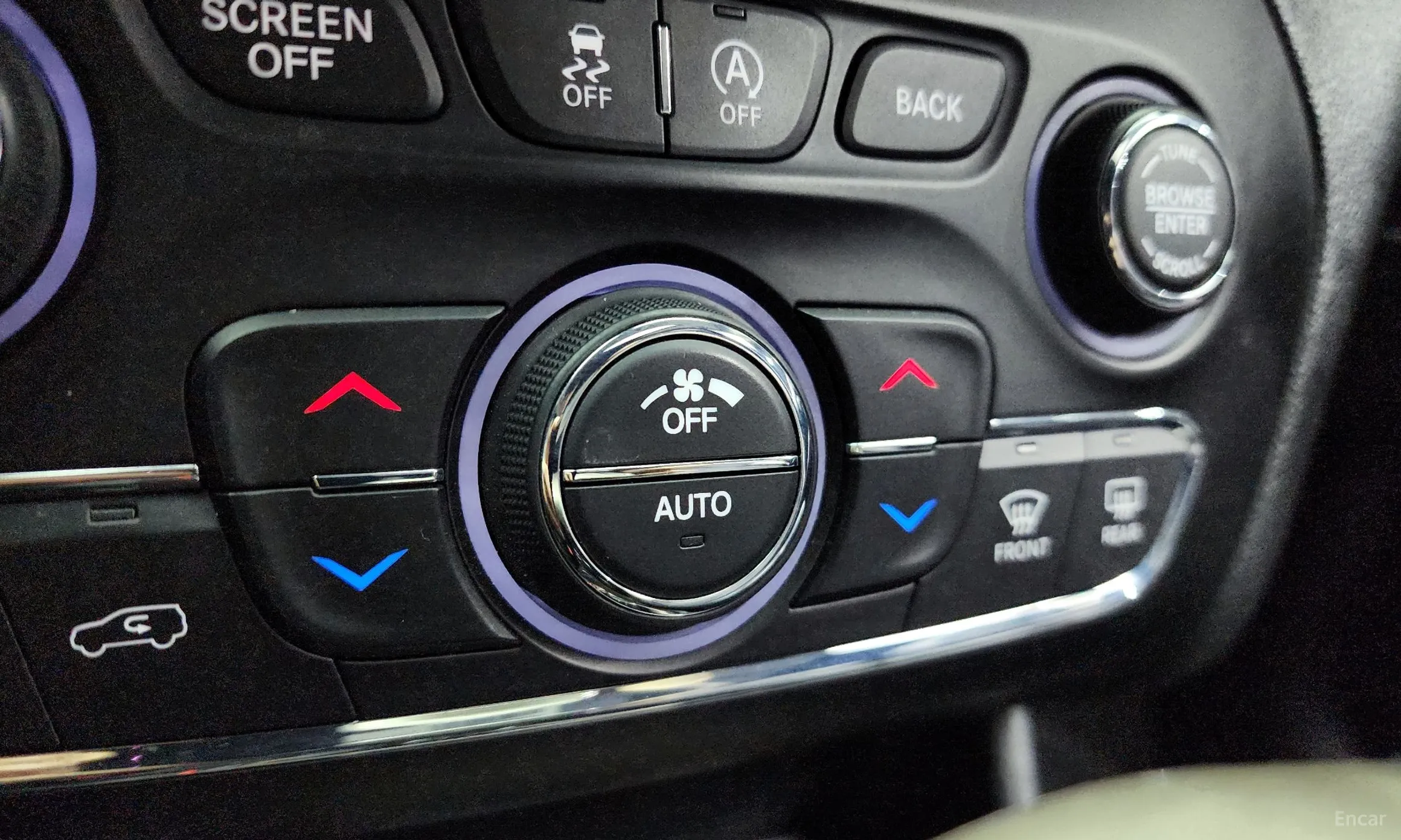 Jeep Cherokee (KL) превью 16