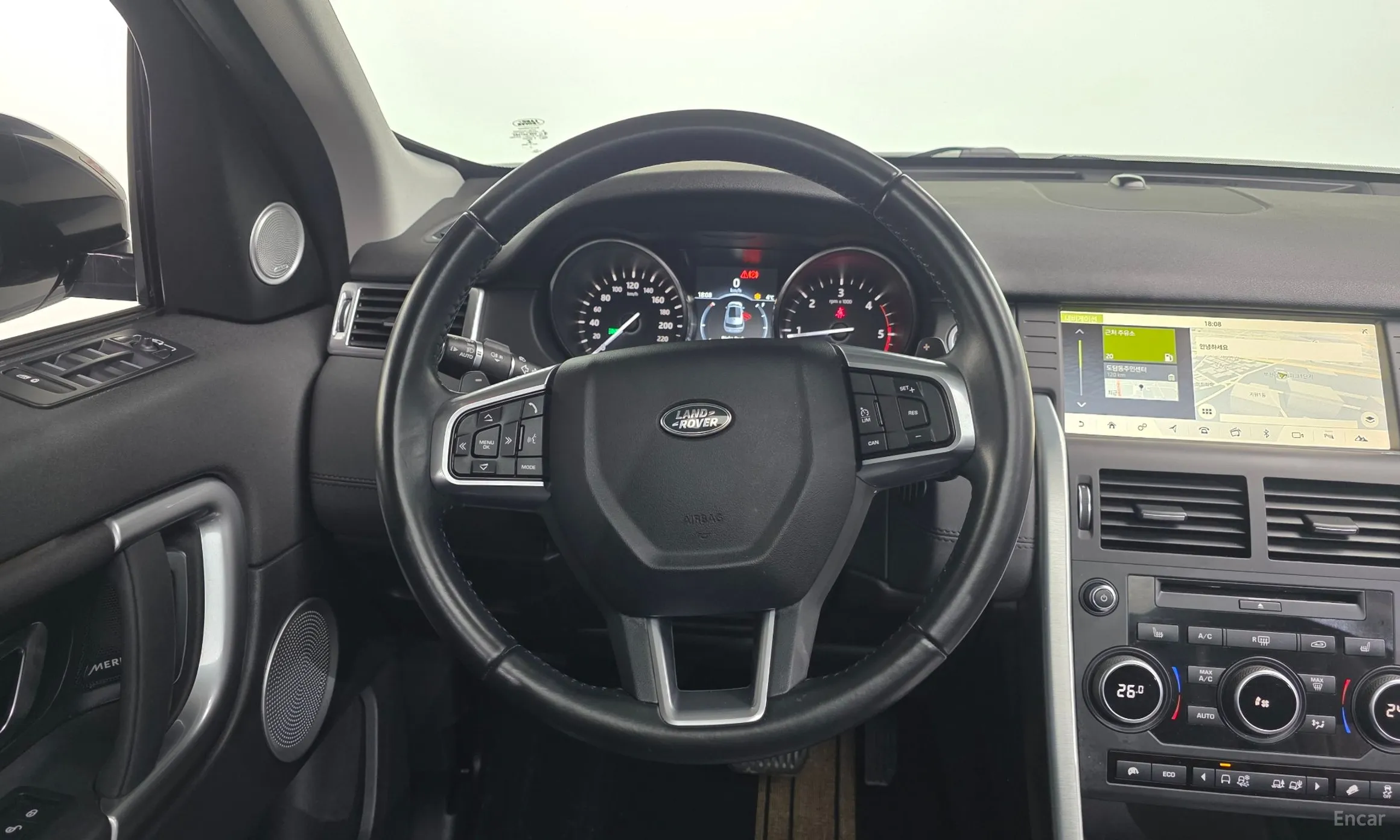 Land Rover Discovery Sports превью 13