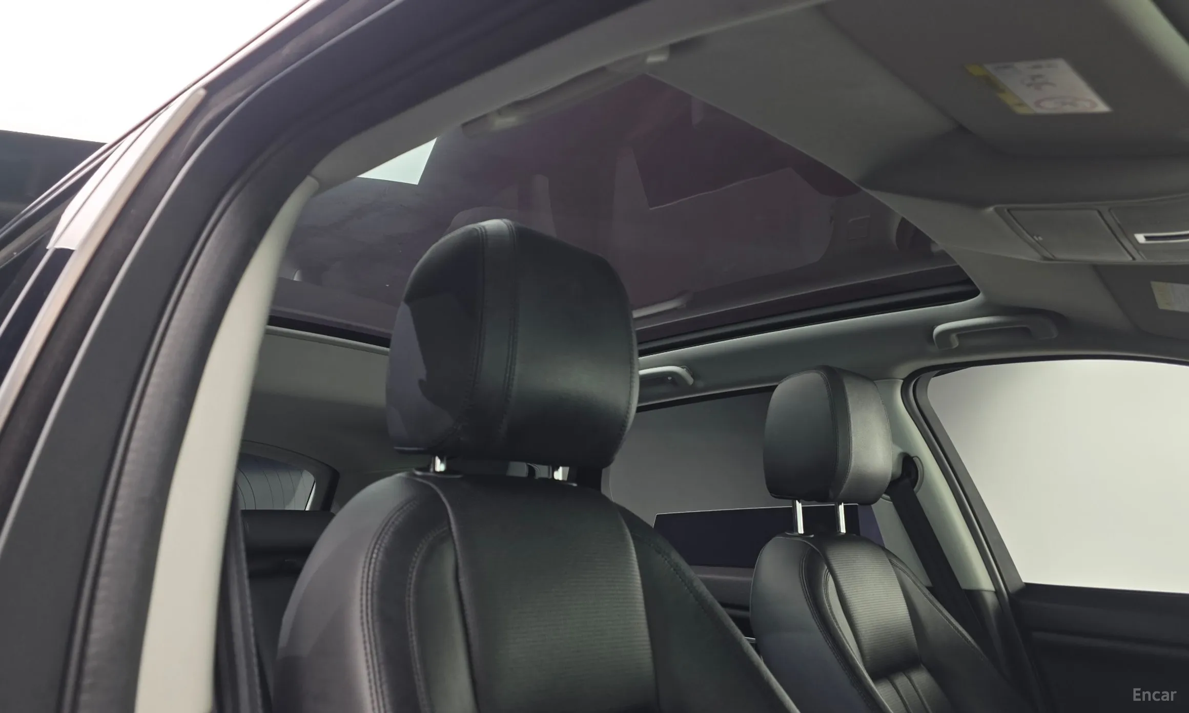 Land Rover Discovery Sports превью 17