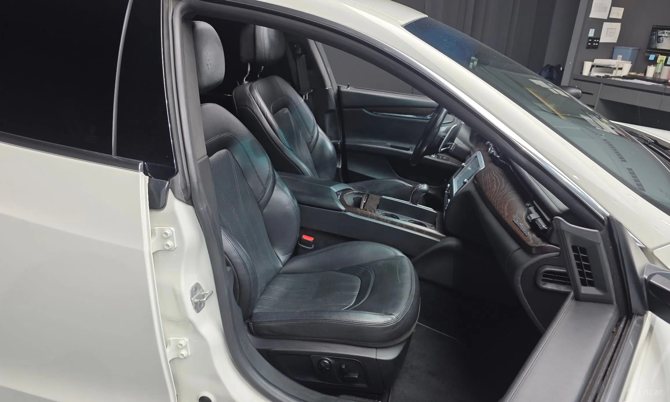 Maserati Quattroporte превью 12