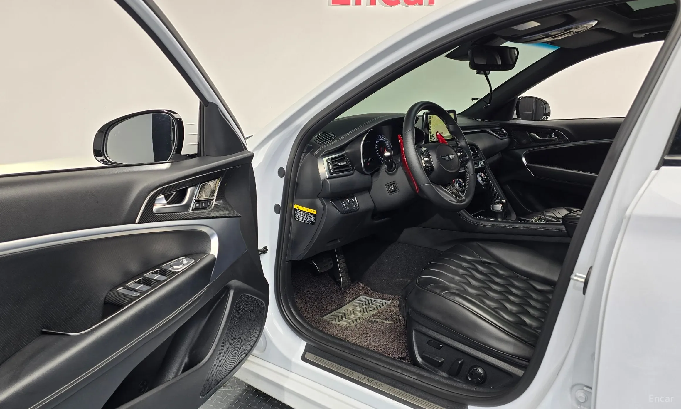 Genesis G70 превью 10