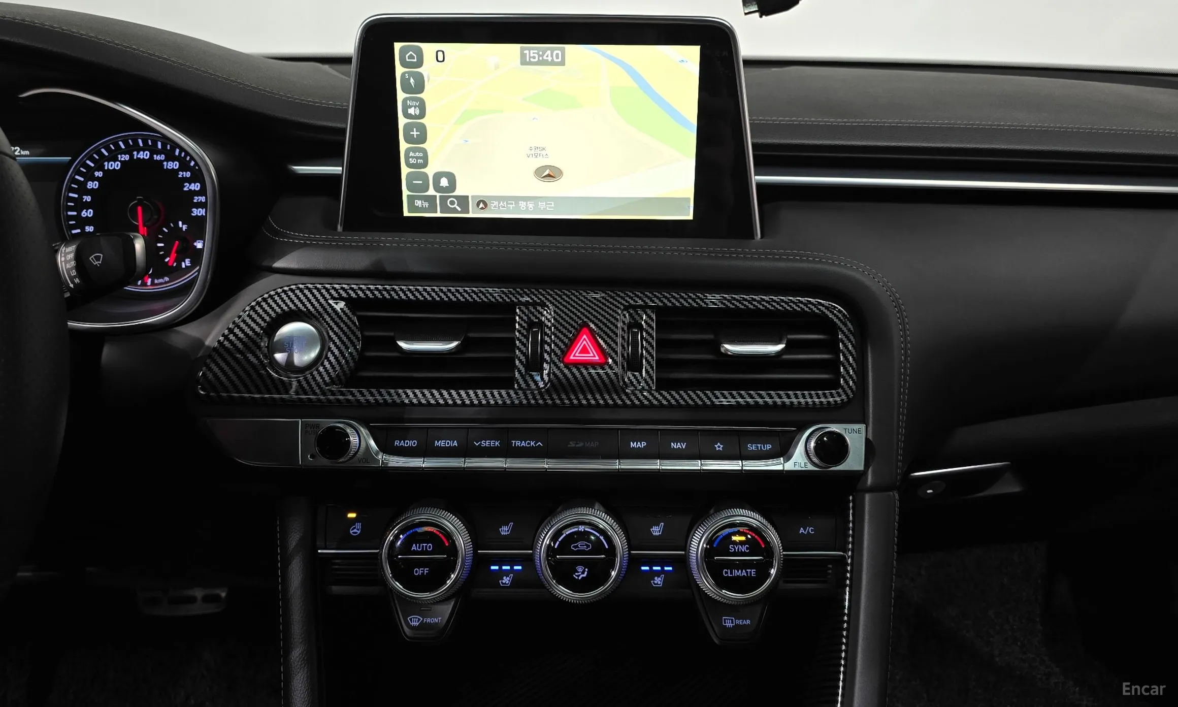 Genesis G70 превью 14