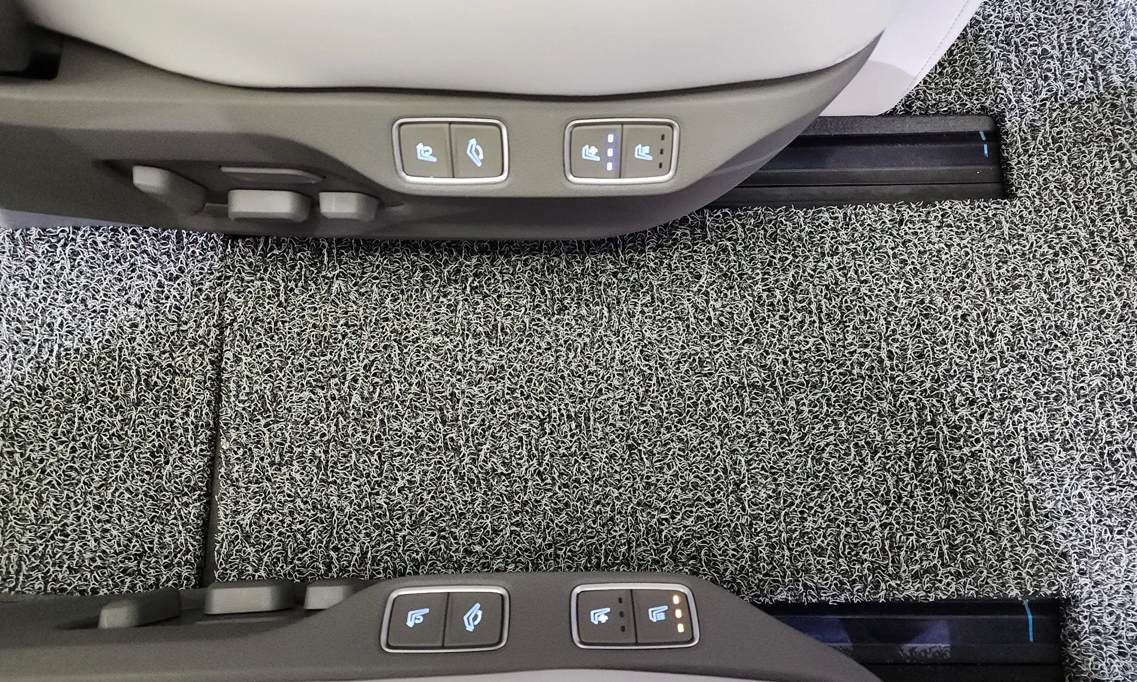 Hyundai Staria превью 18