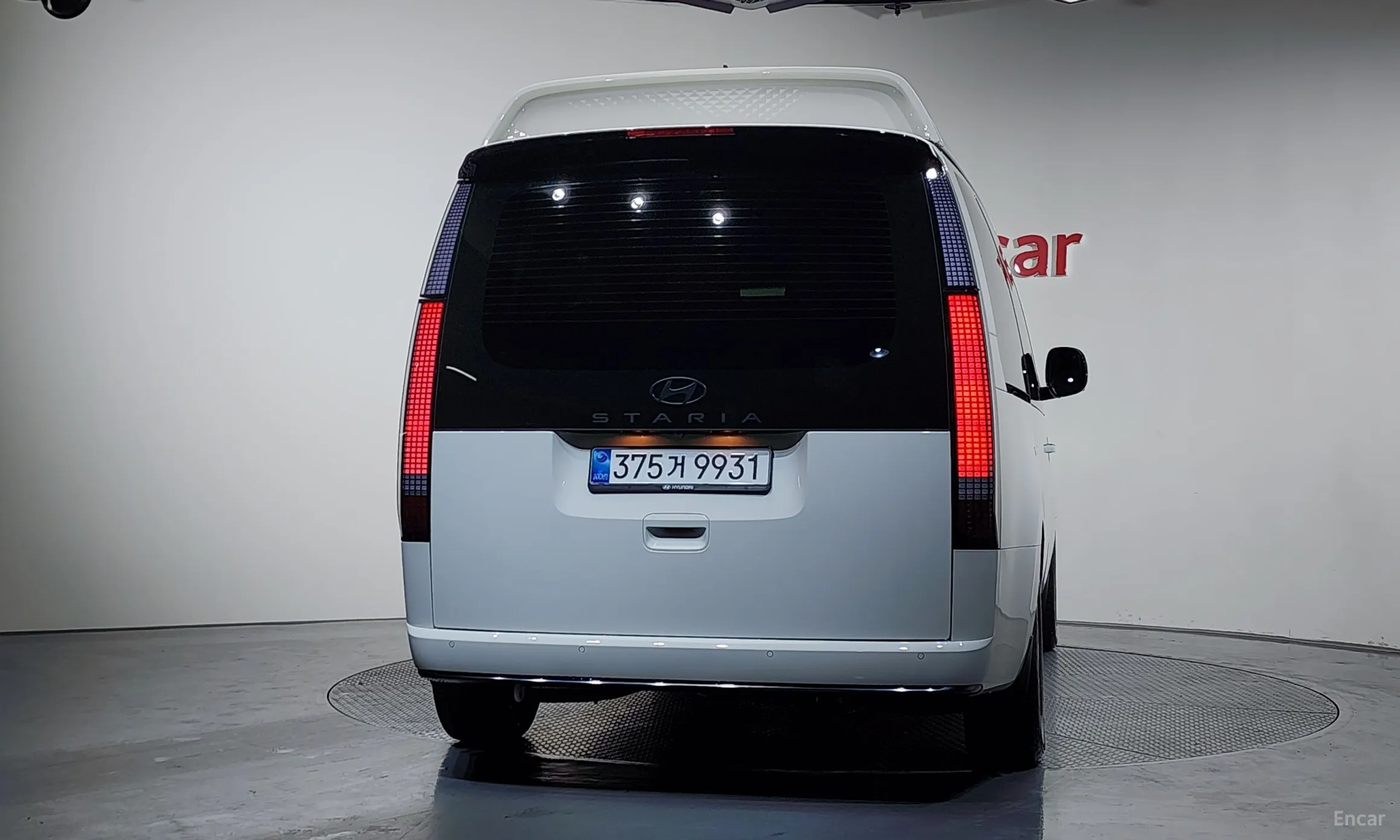 Hyundai Staria превью 4