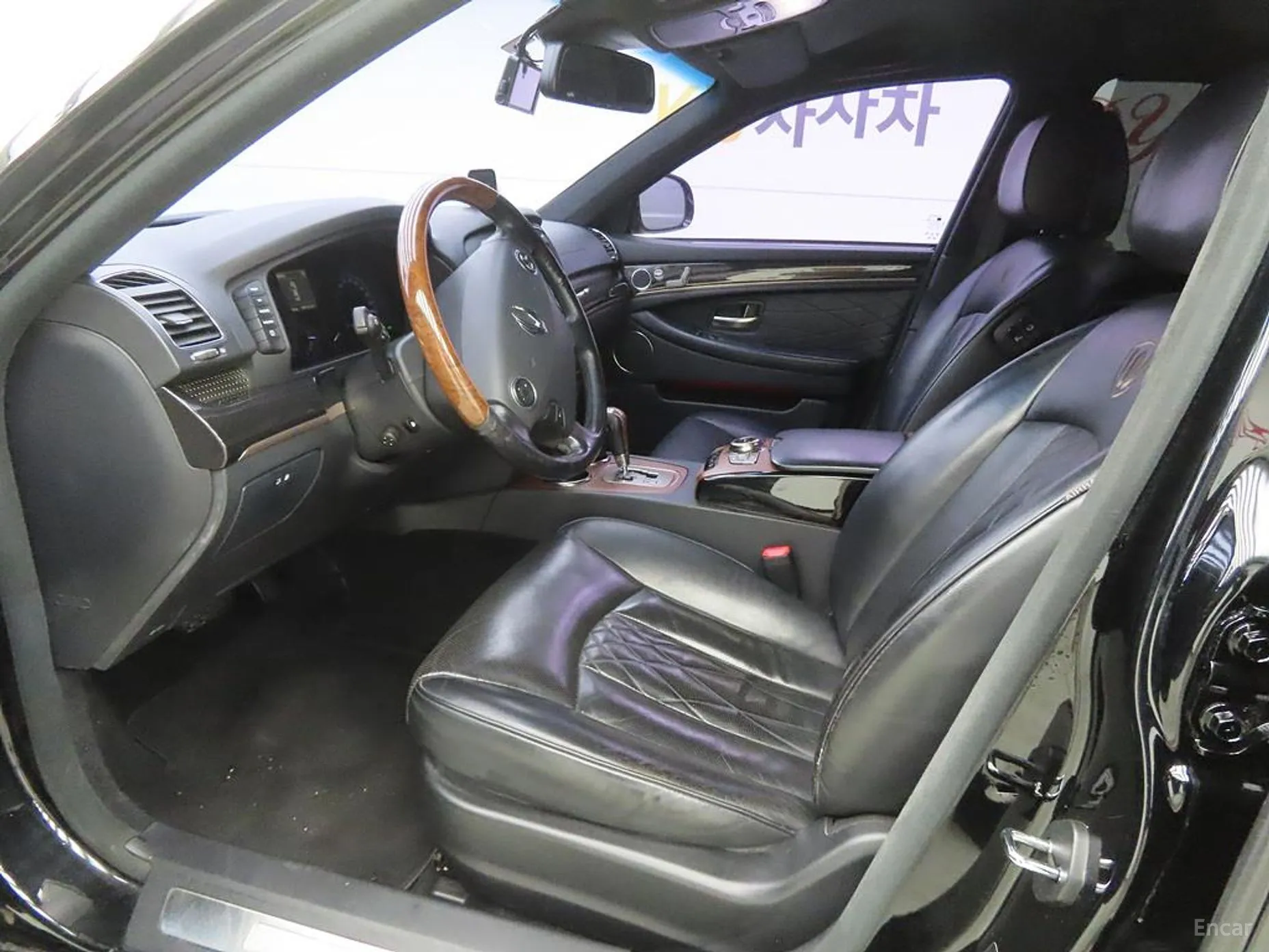 KG Mobility (SsangYong) Chairman W превью 5