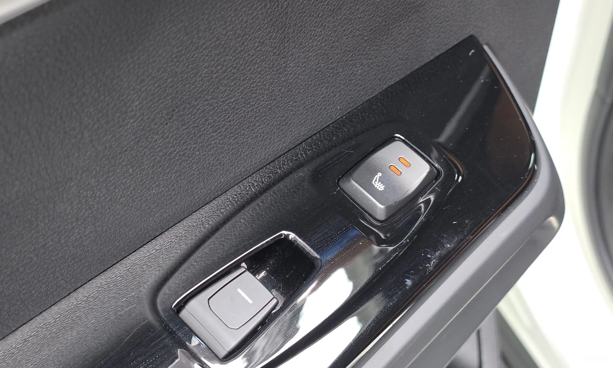 KG Mobility (SsangYong) Torres превью 18