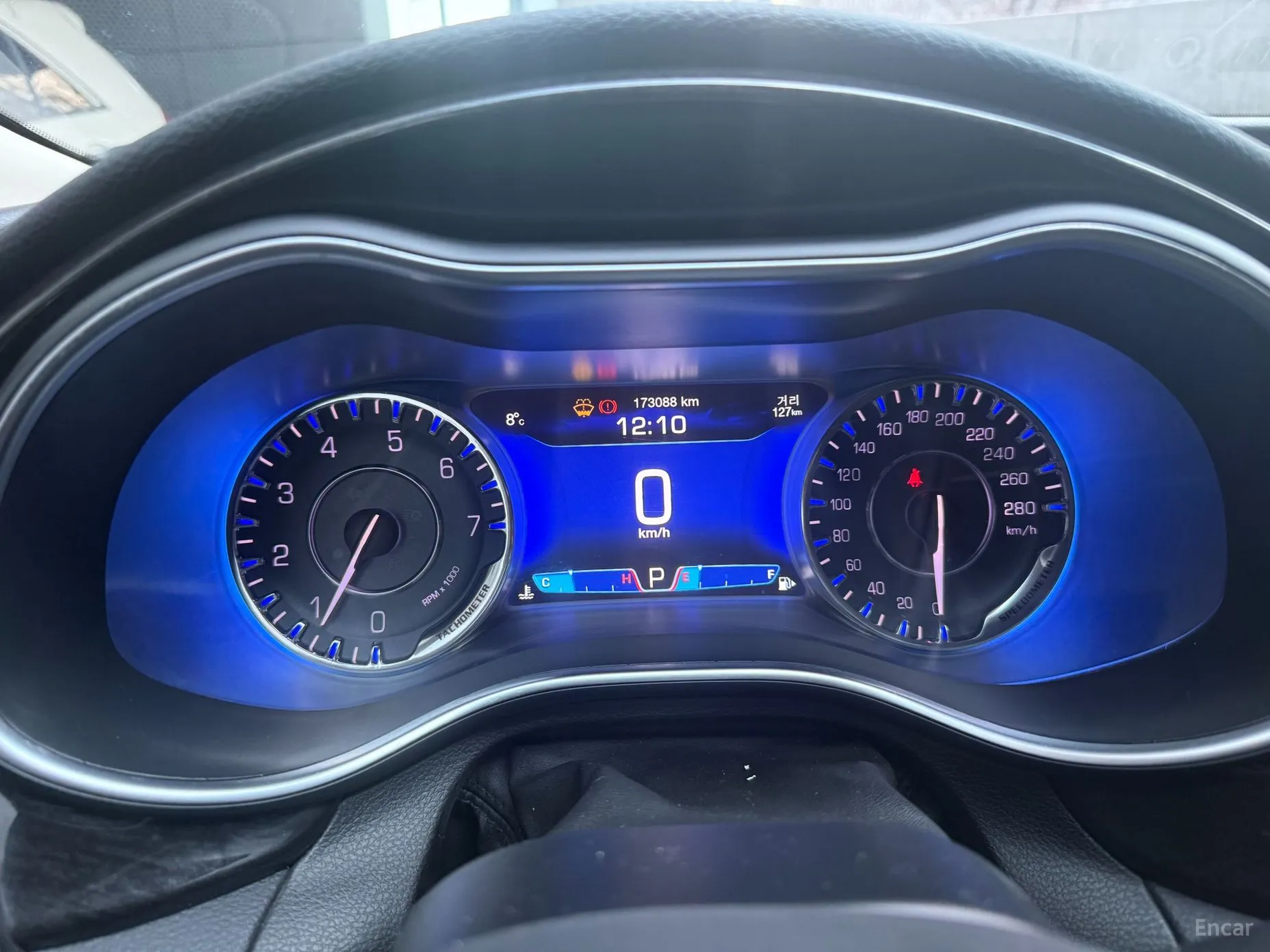 Chrysler 200 Second generation превью 6