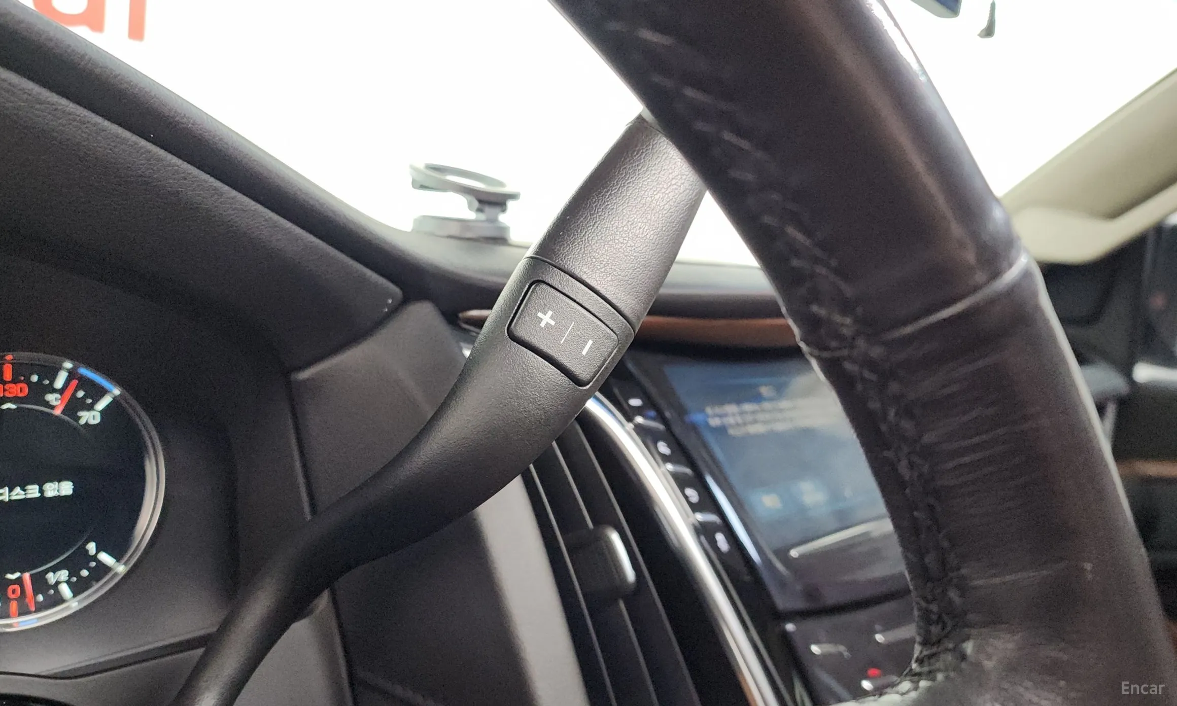 Cadillac Escalade превью 9