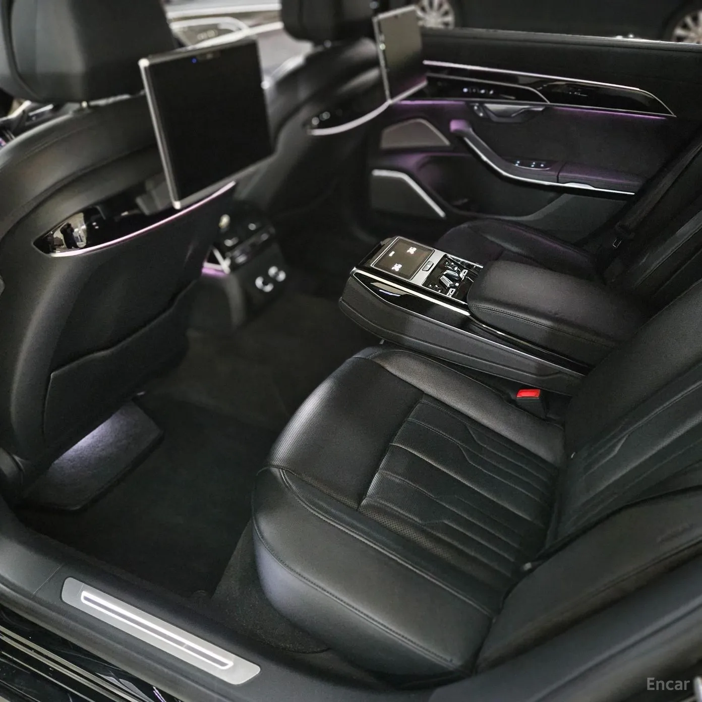 Audi A8 (D5) превью 14
