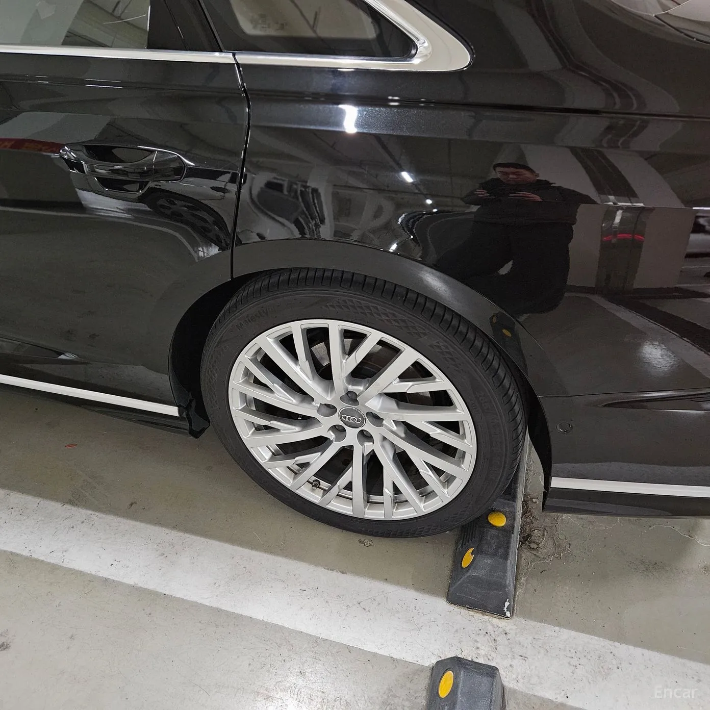 Audi A8 (D5) превью 5