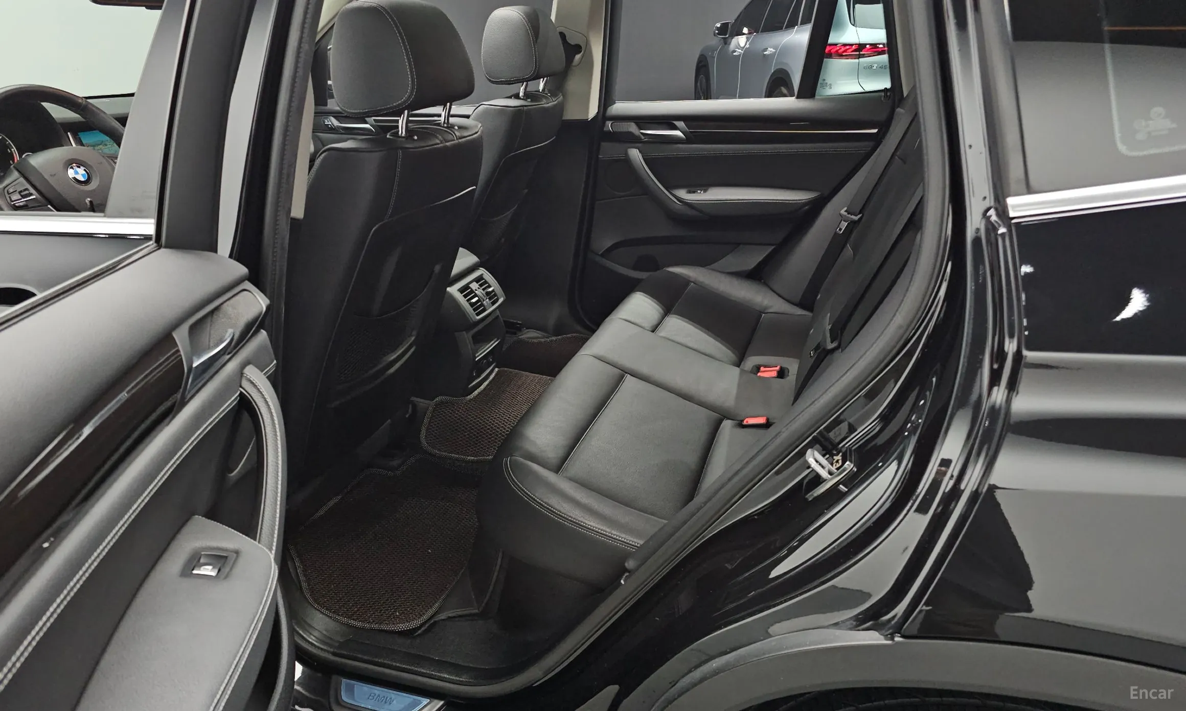 BMW X3 (F25) превью 12