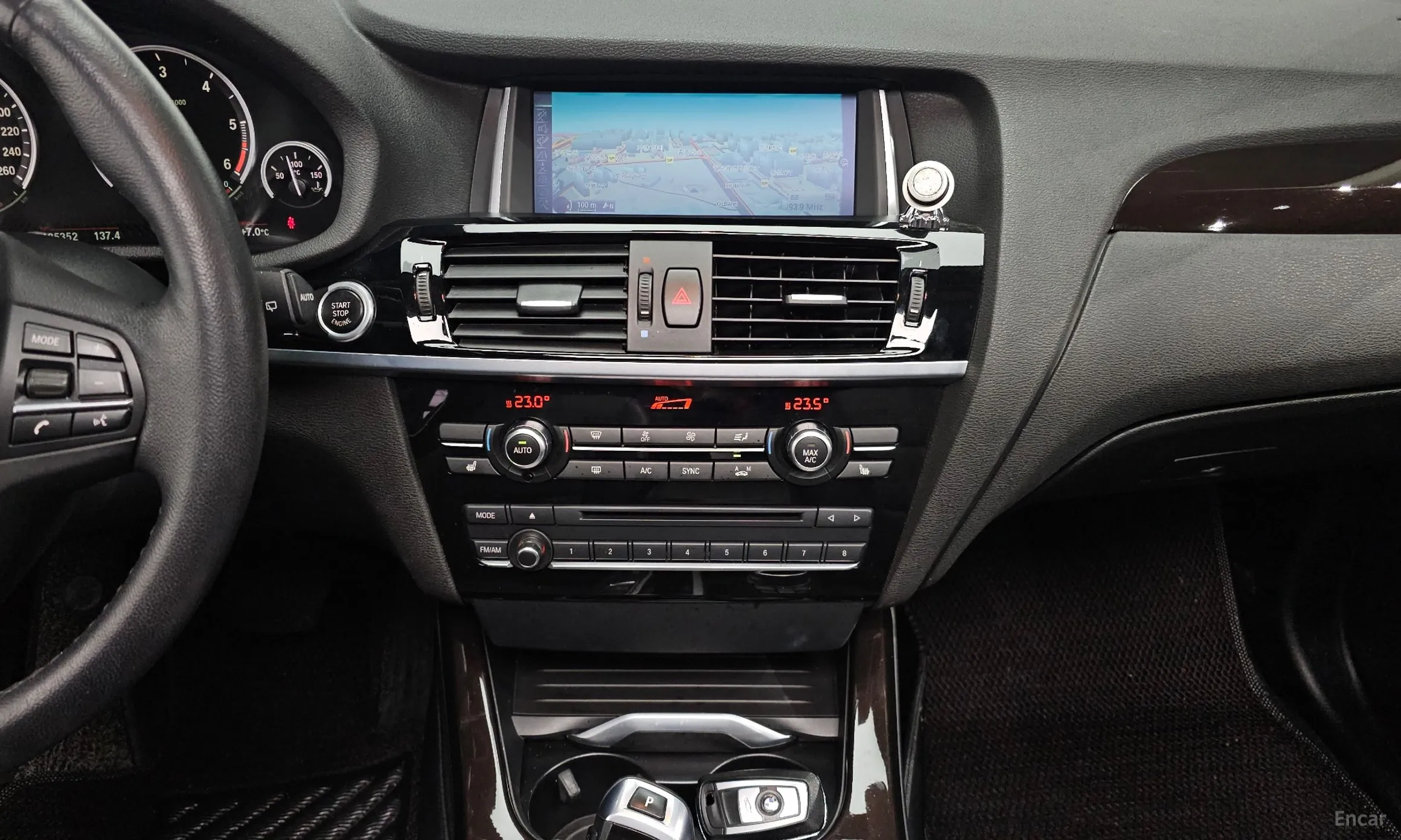BMW X3 (F25) превью 14