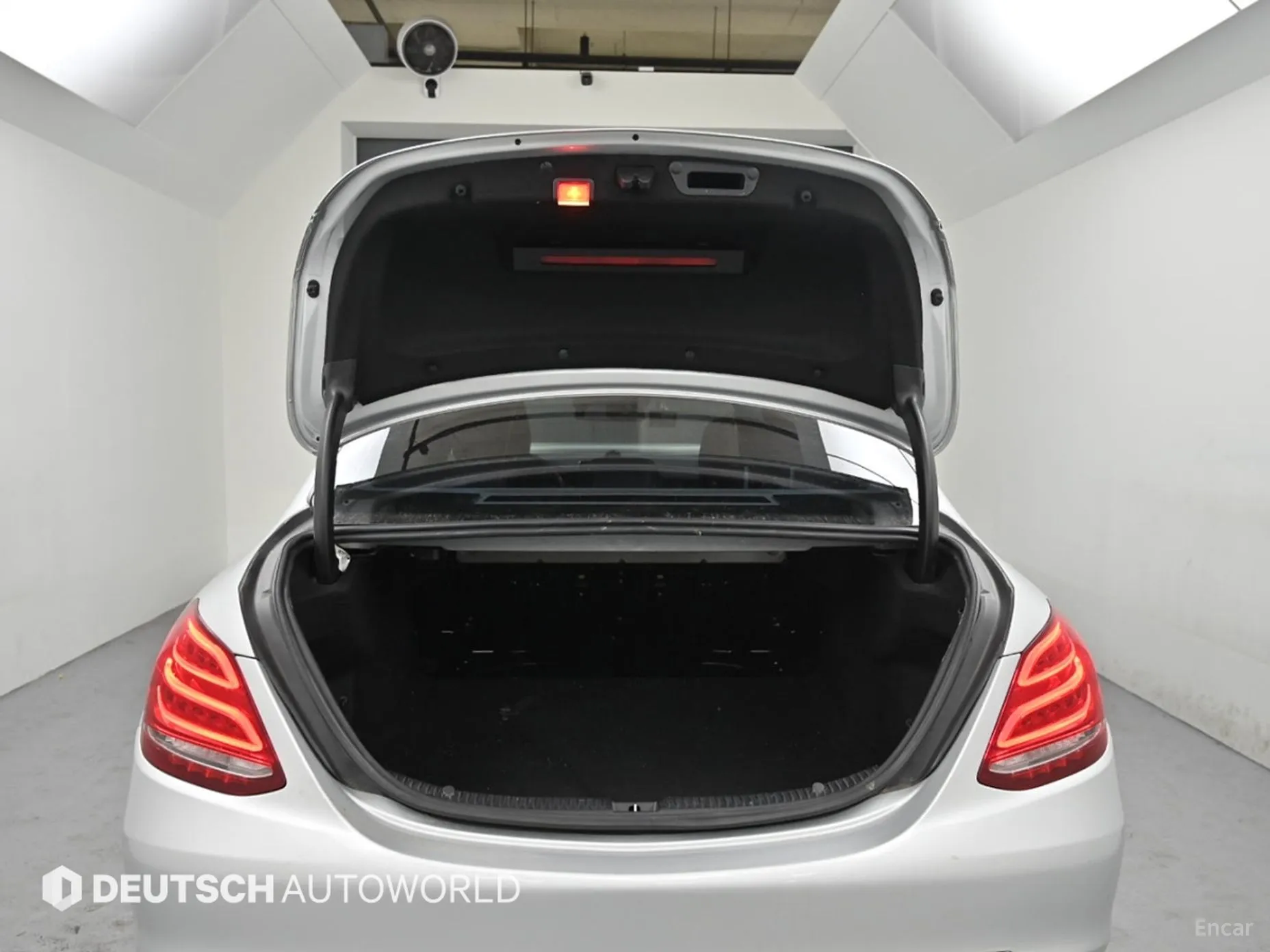 Mercedes Benz C-Class W205 превью 20