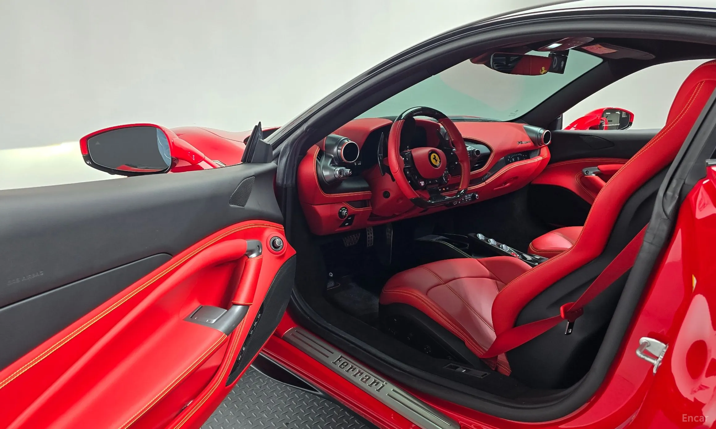 Ferrari F8 Tributo превью 10