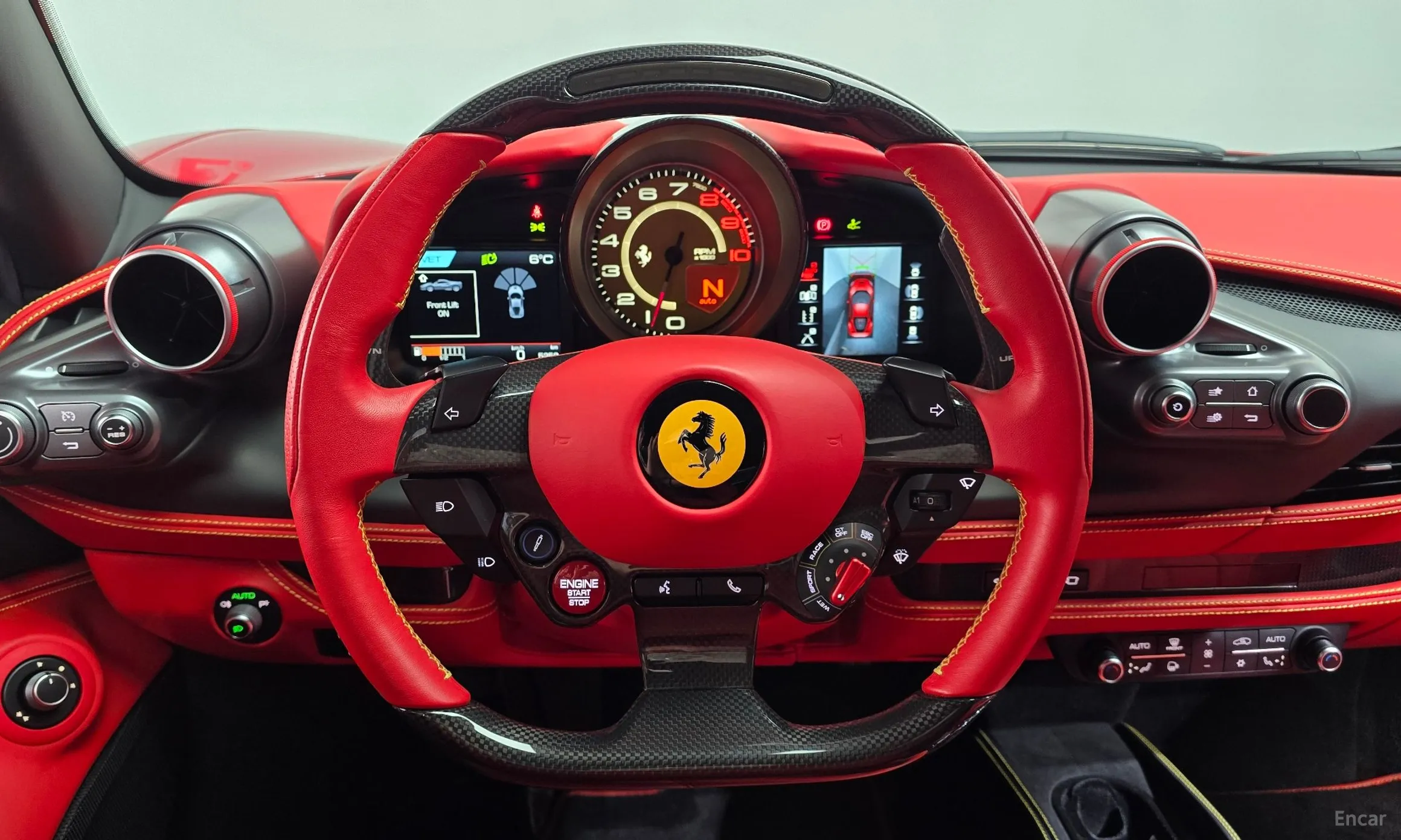 Ferrari F8 Tributo превью 12