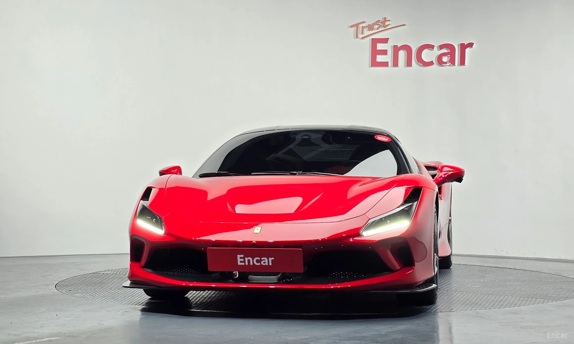 Ferrari F8 Tributo превью 3