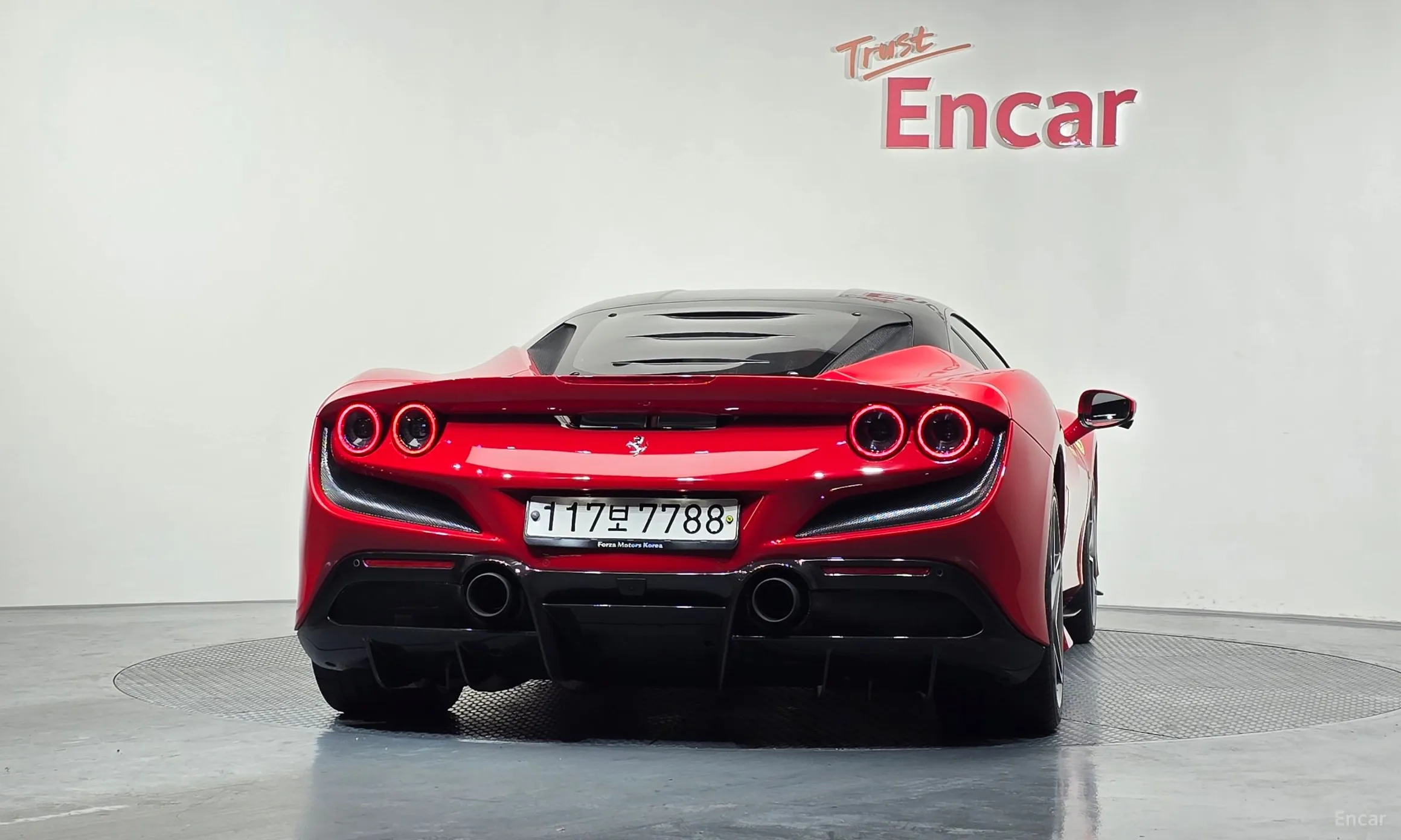 Ferrari F8 Tributo превью 4