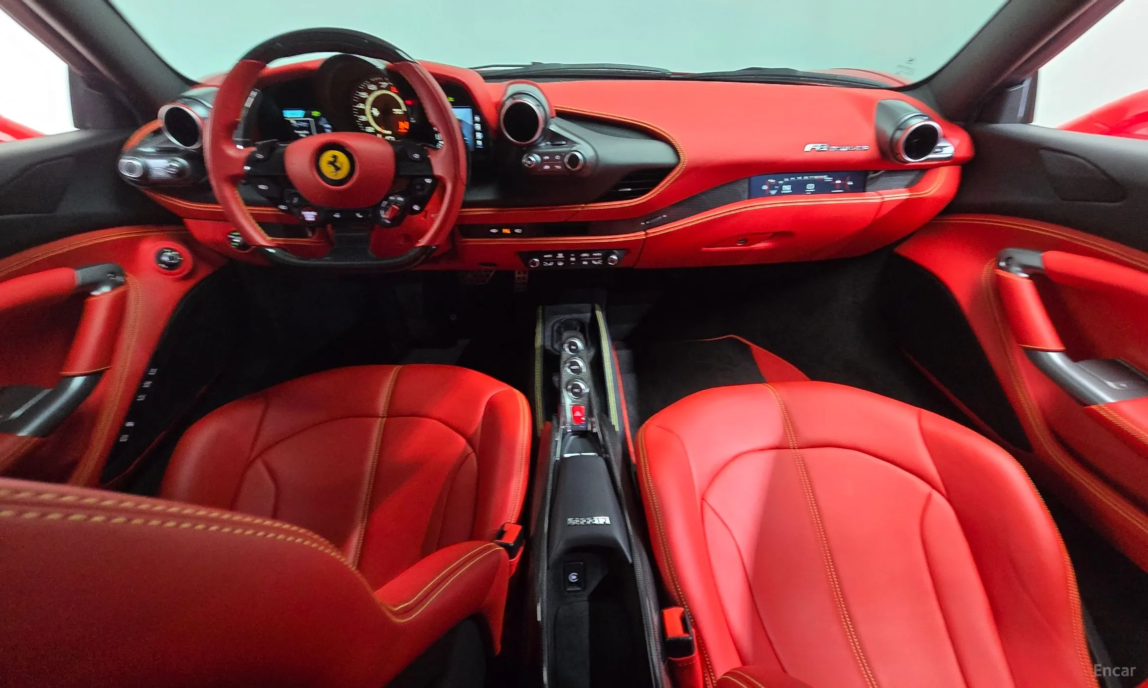 Ferrari F8 Tributo превью 7