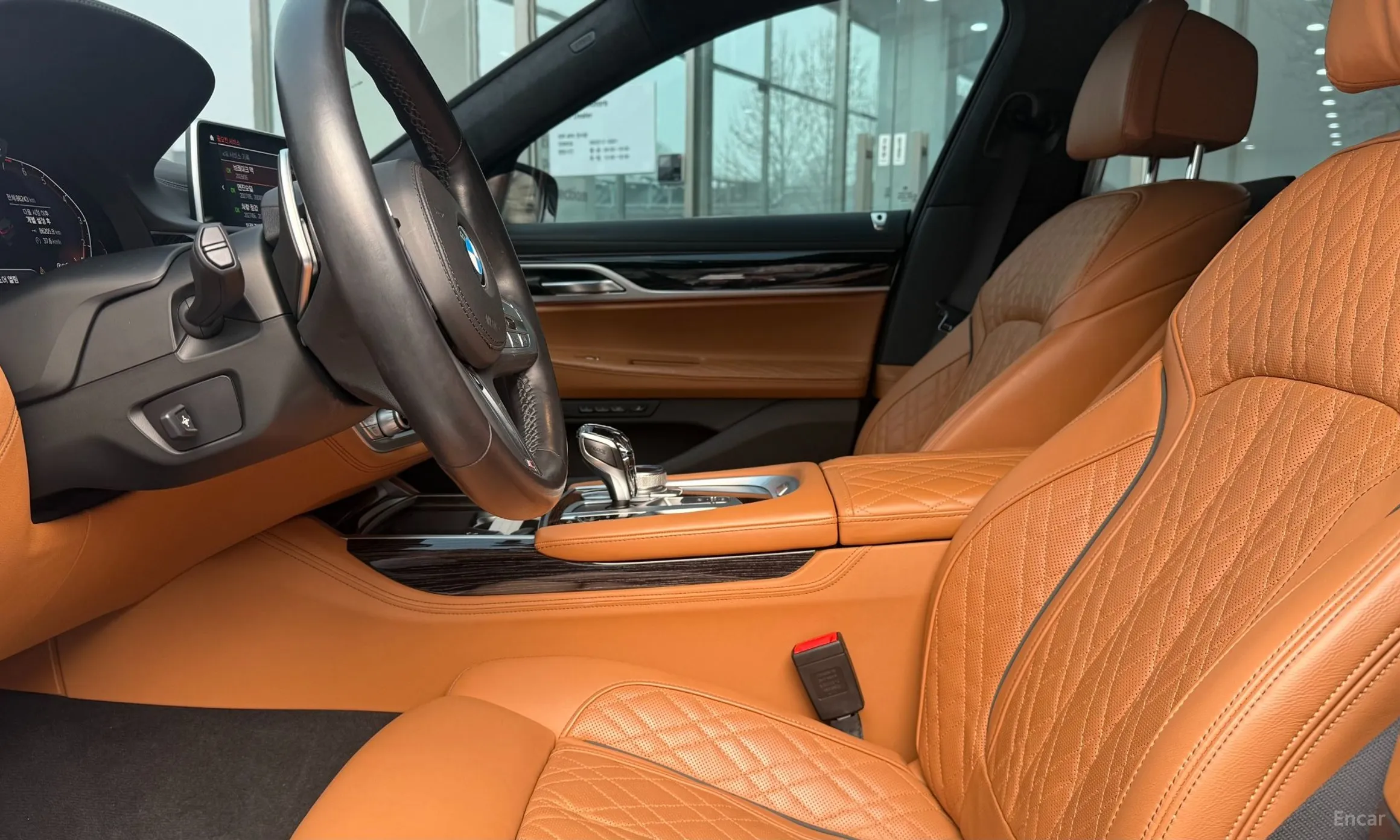 BMW 7 Series (G11) превью 10