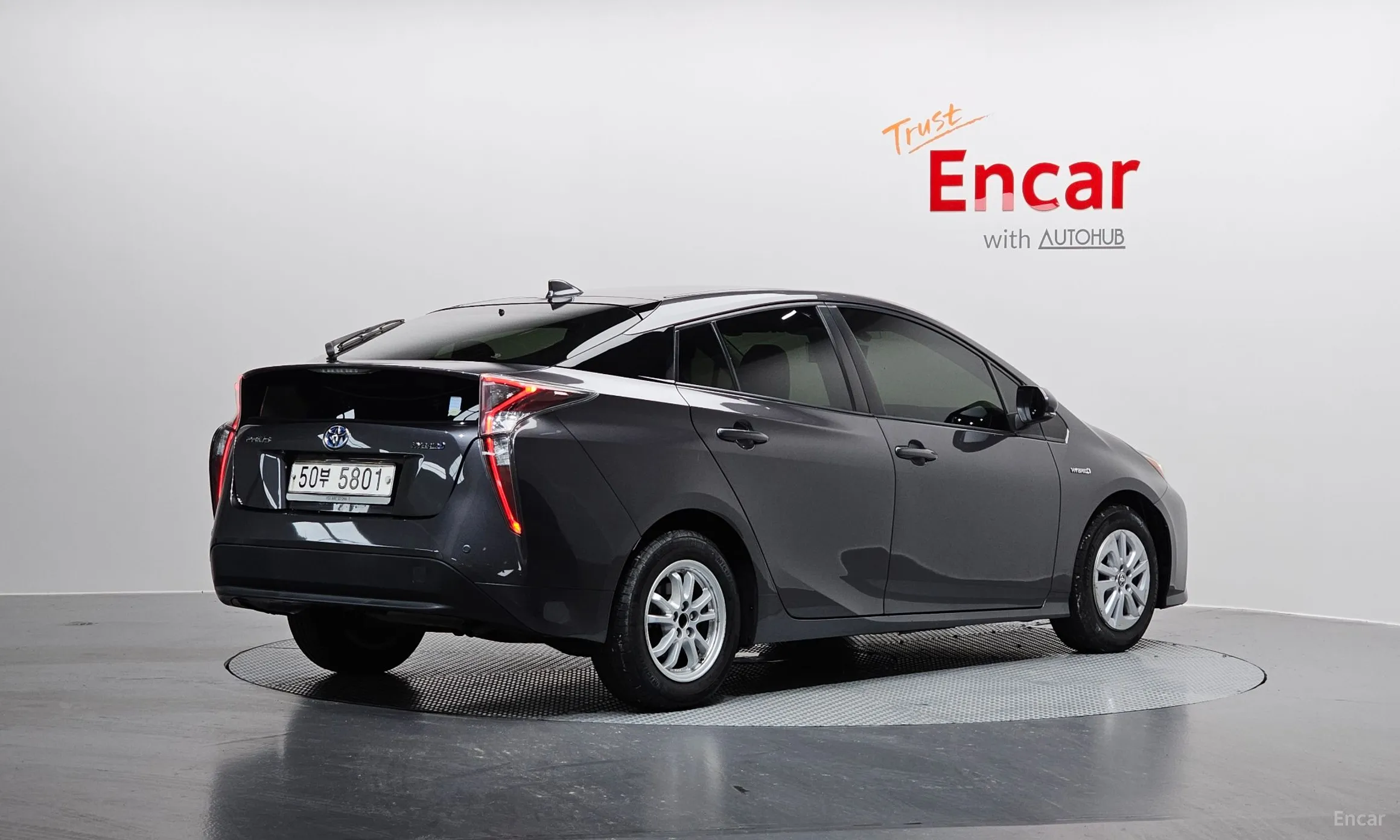 Toyota Prius 4th Generation превью 2