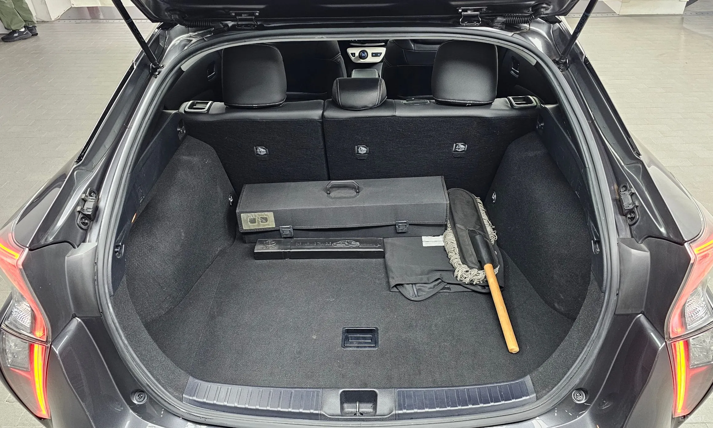 Toyota Prius 4th Generation превью 20