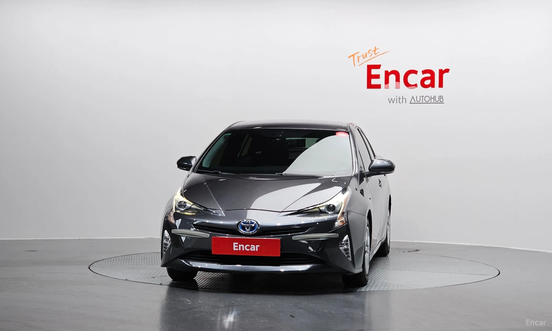 Toyota Prius 4th Generation превью 3