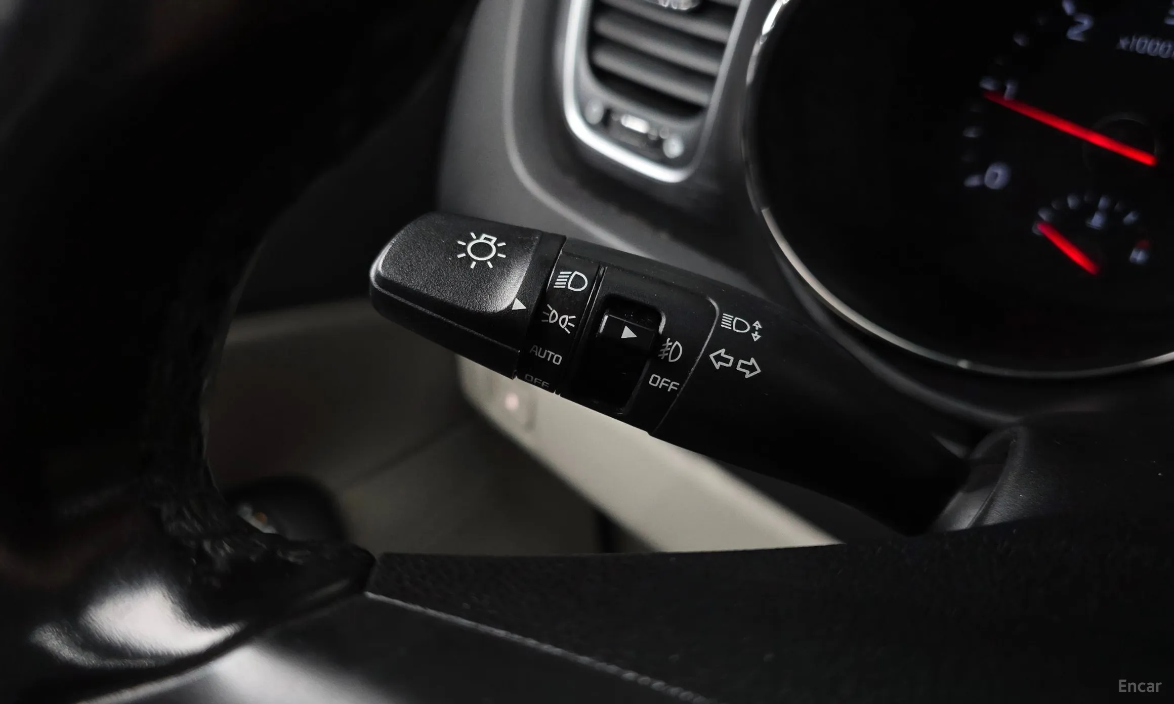 Kia Carnival превью 16