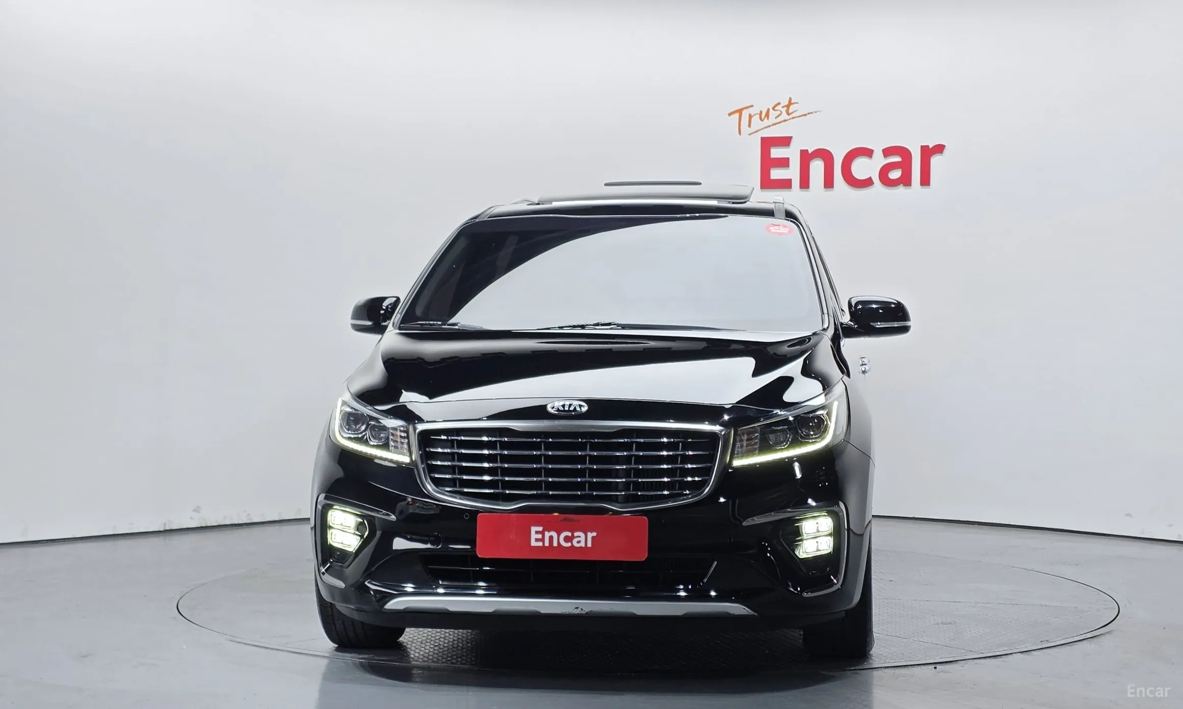 Kia Carnival превью 3