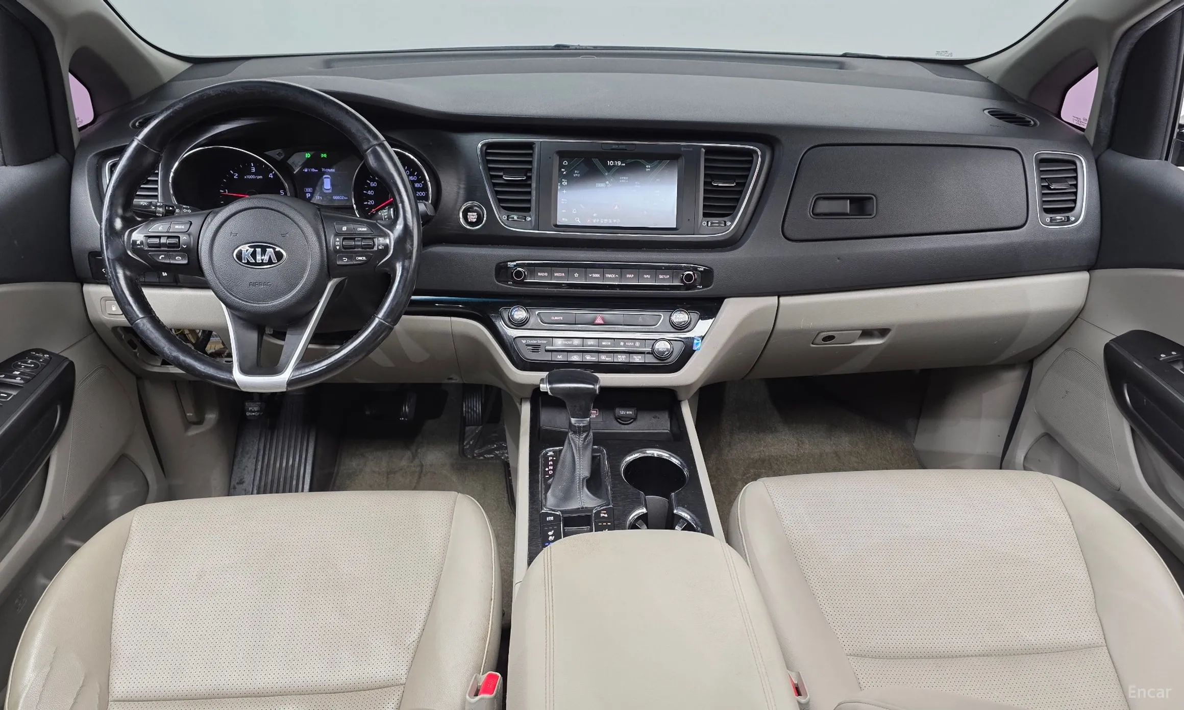 Kia Carnival превью 7