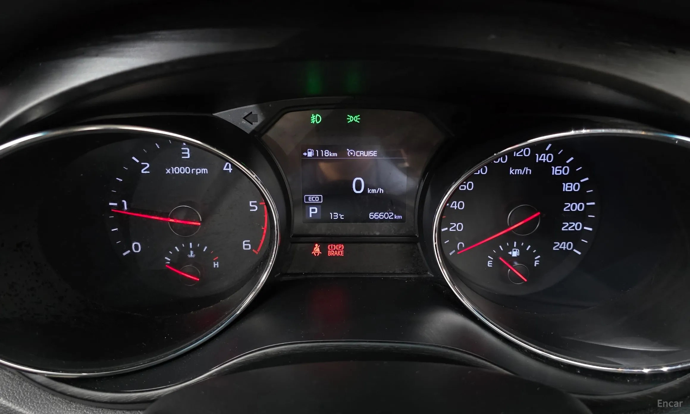 Kia Carnival превью 8