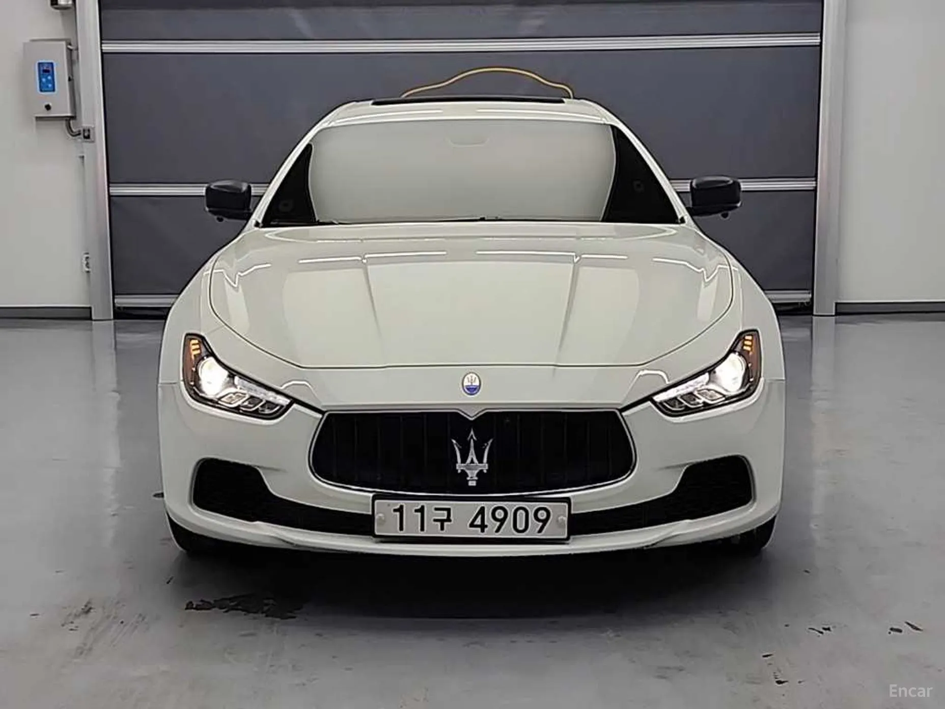 Maserati Ghibli превью 3