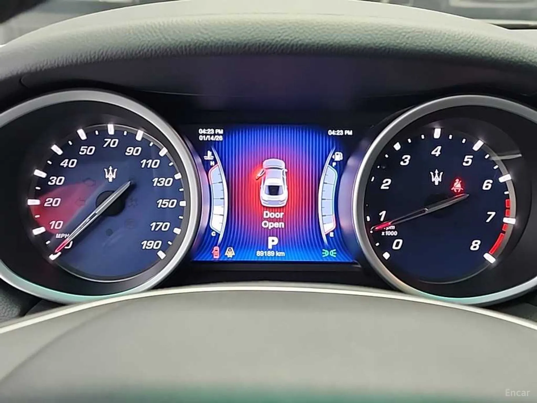 Maserati Ghibli превью 8