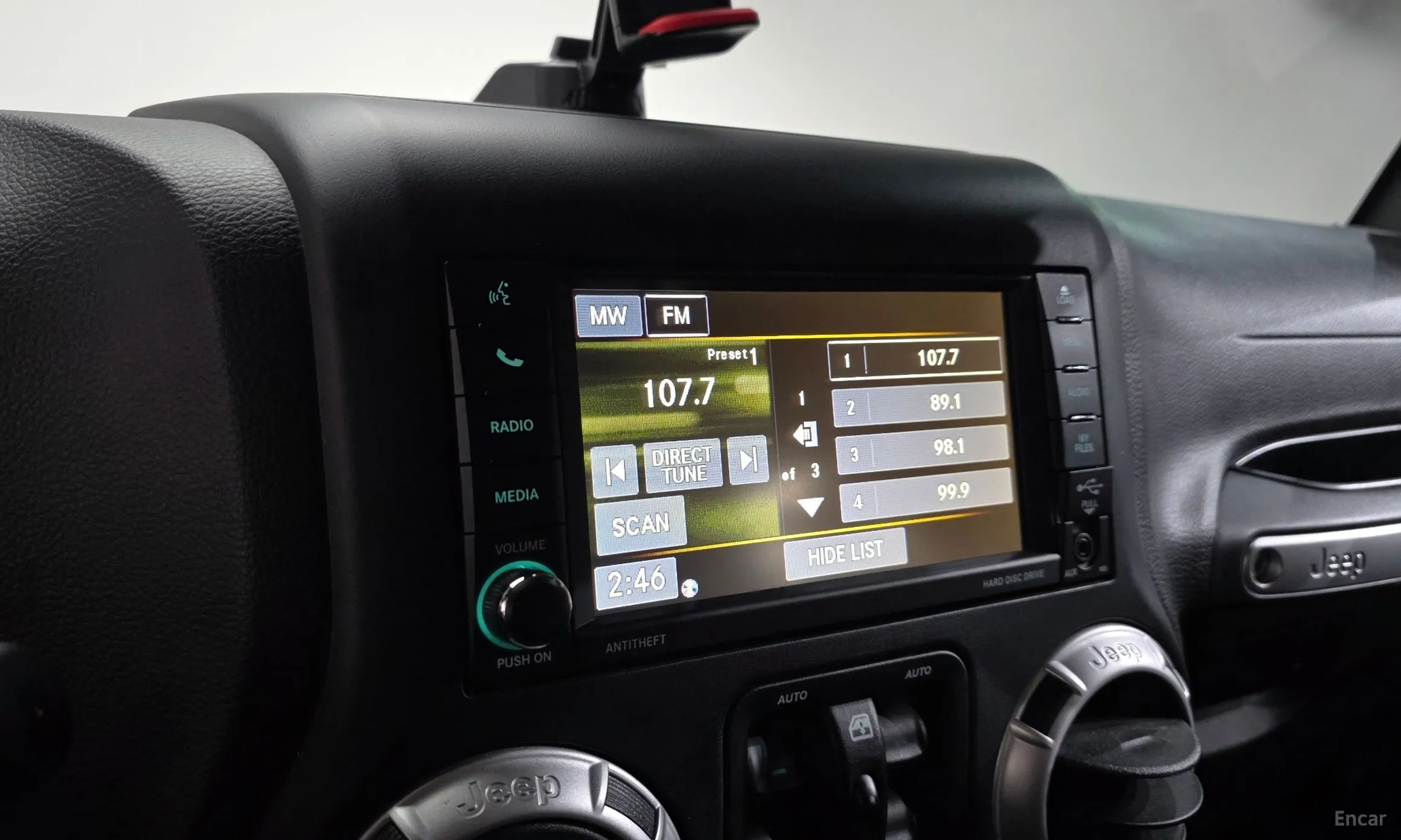 Jeep Wrangler (JK) превью 14