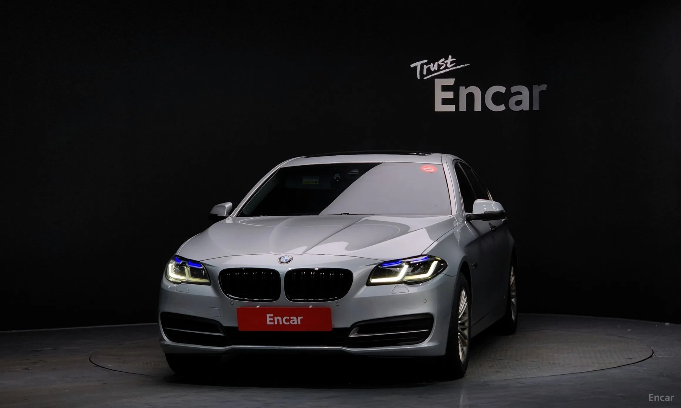 BMW 5 Series (F10) превью 3