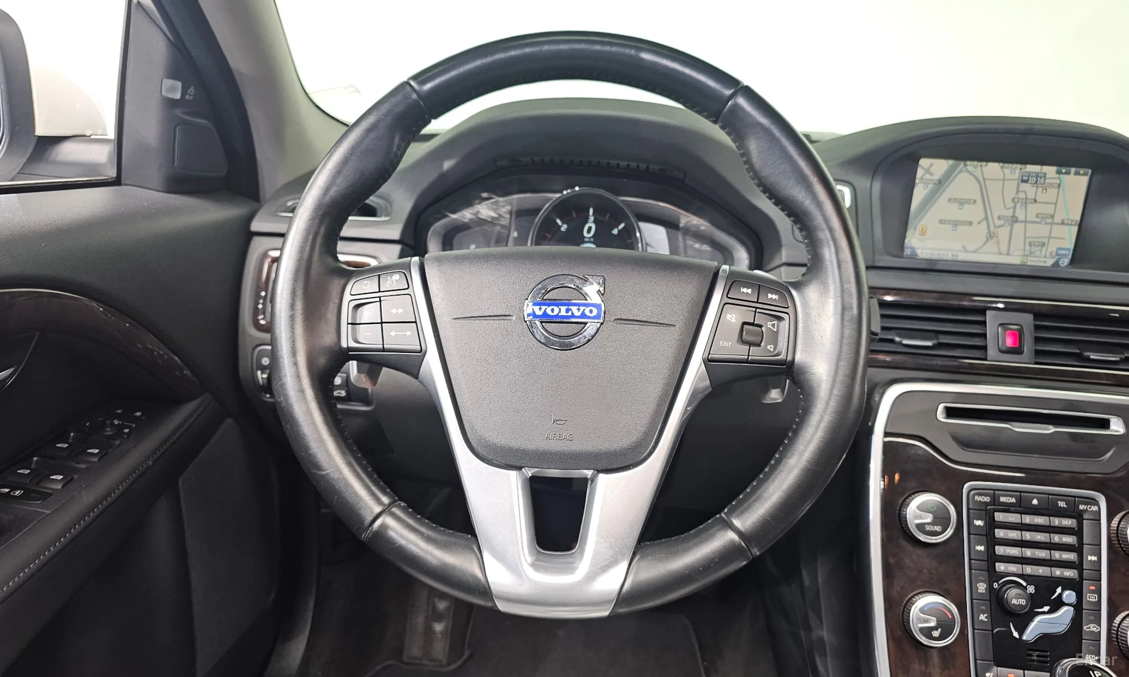 Volvo S80 превью 13