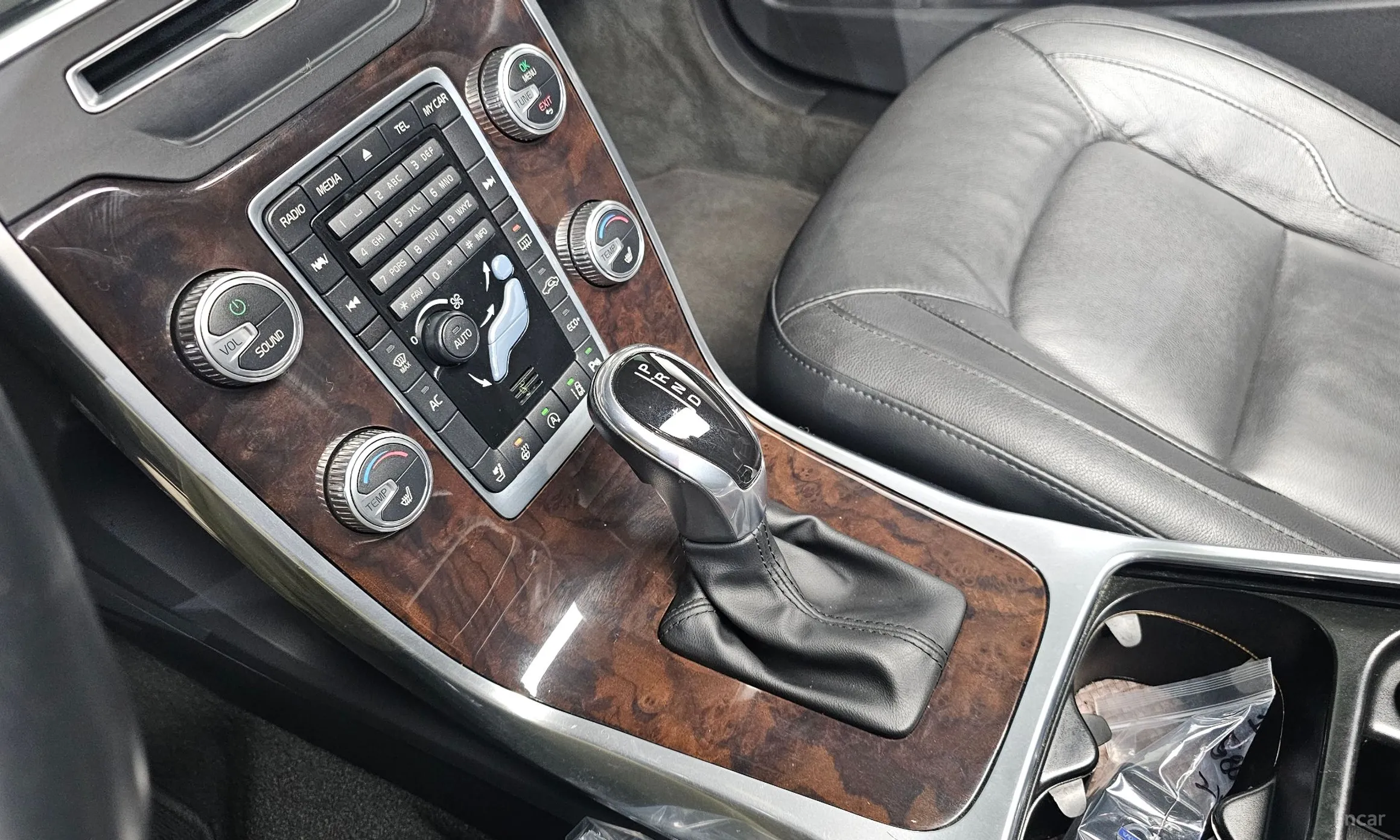 Volvo S80 превью 9