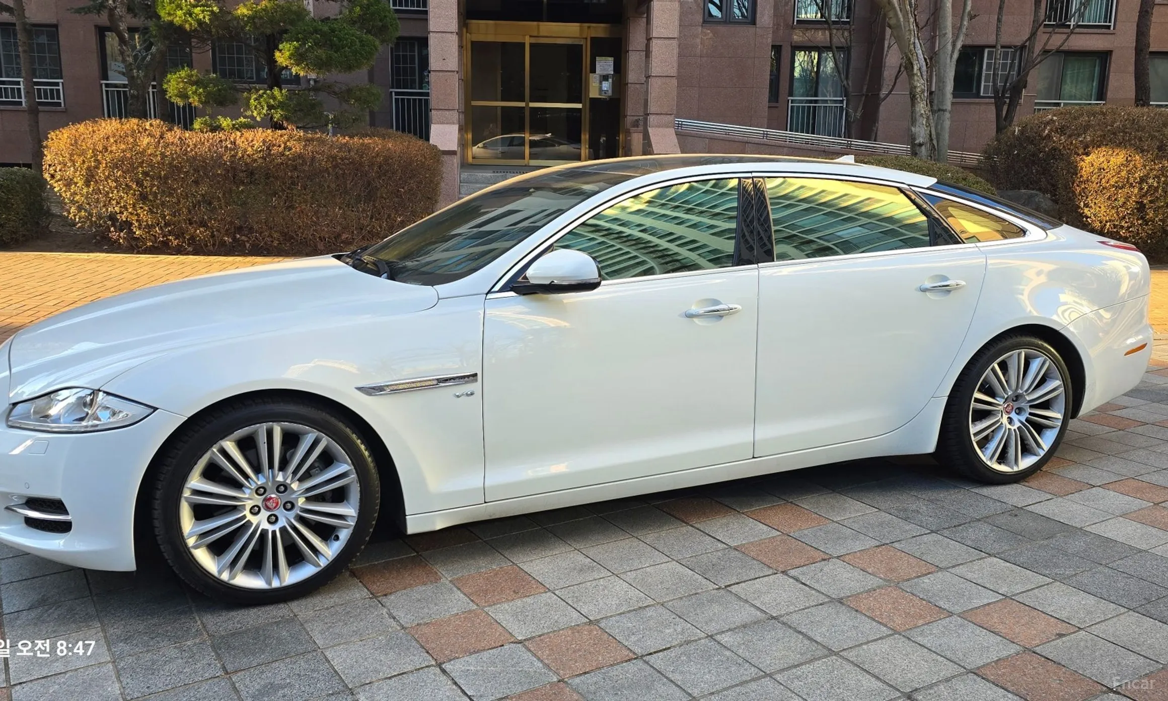 Jaguar All New XJ превью 13