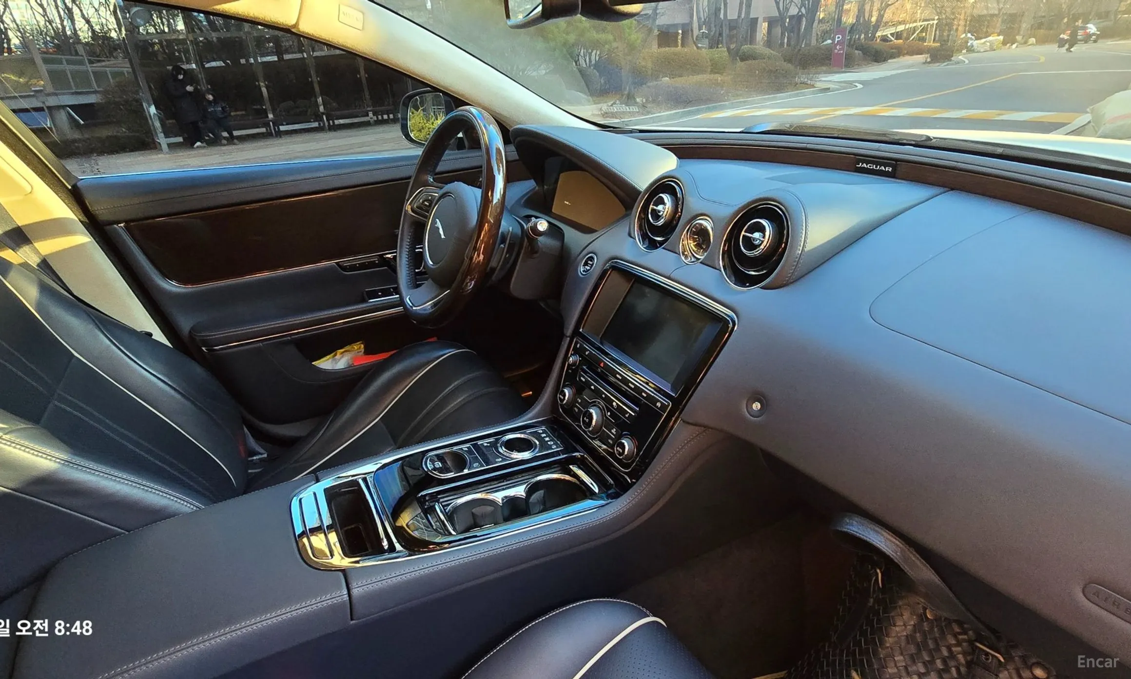 Jaguar All New XJ превью 8