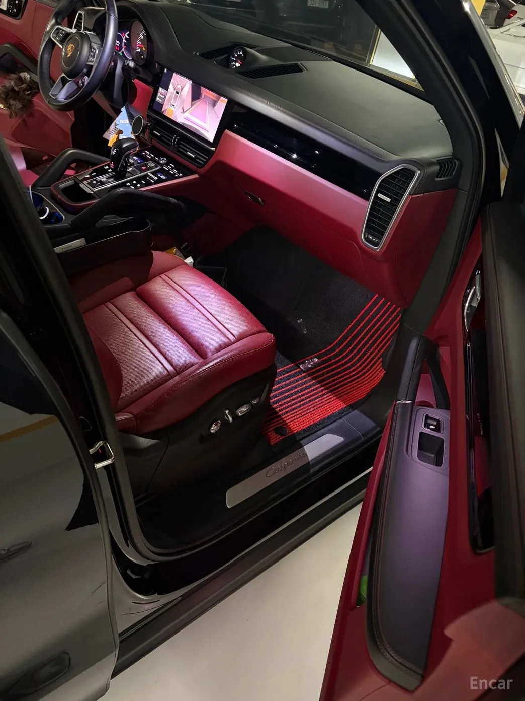 Porsche Cayenne (PO536) превью 13