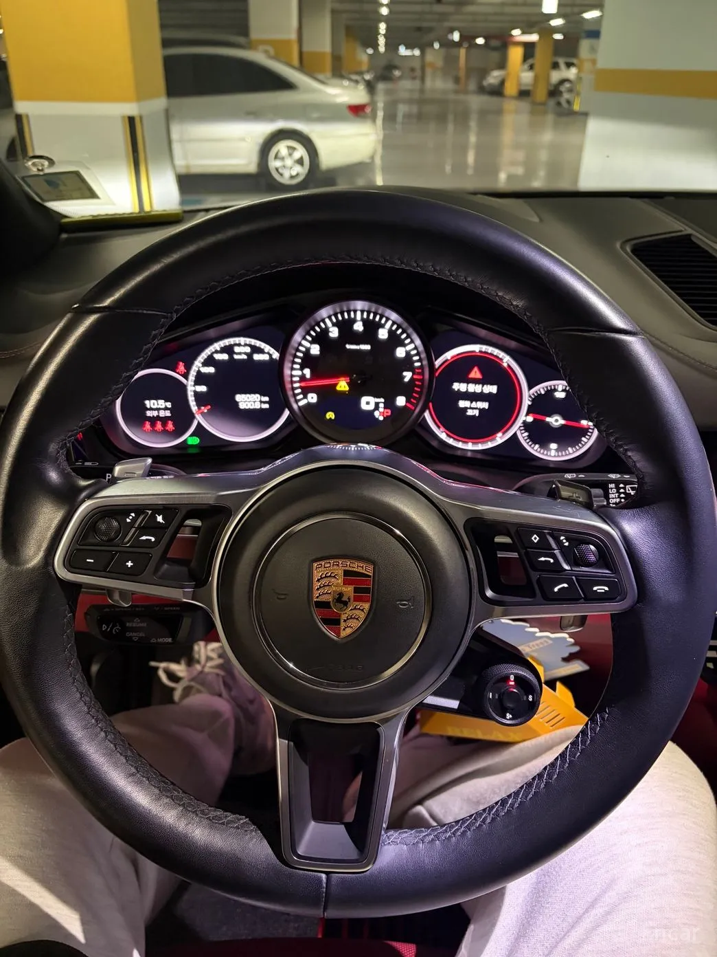 Porsche Cayenne (PO536) превью 15
