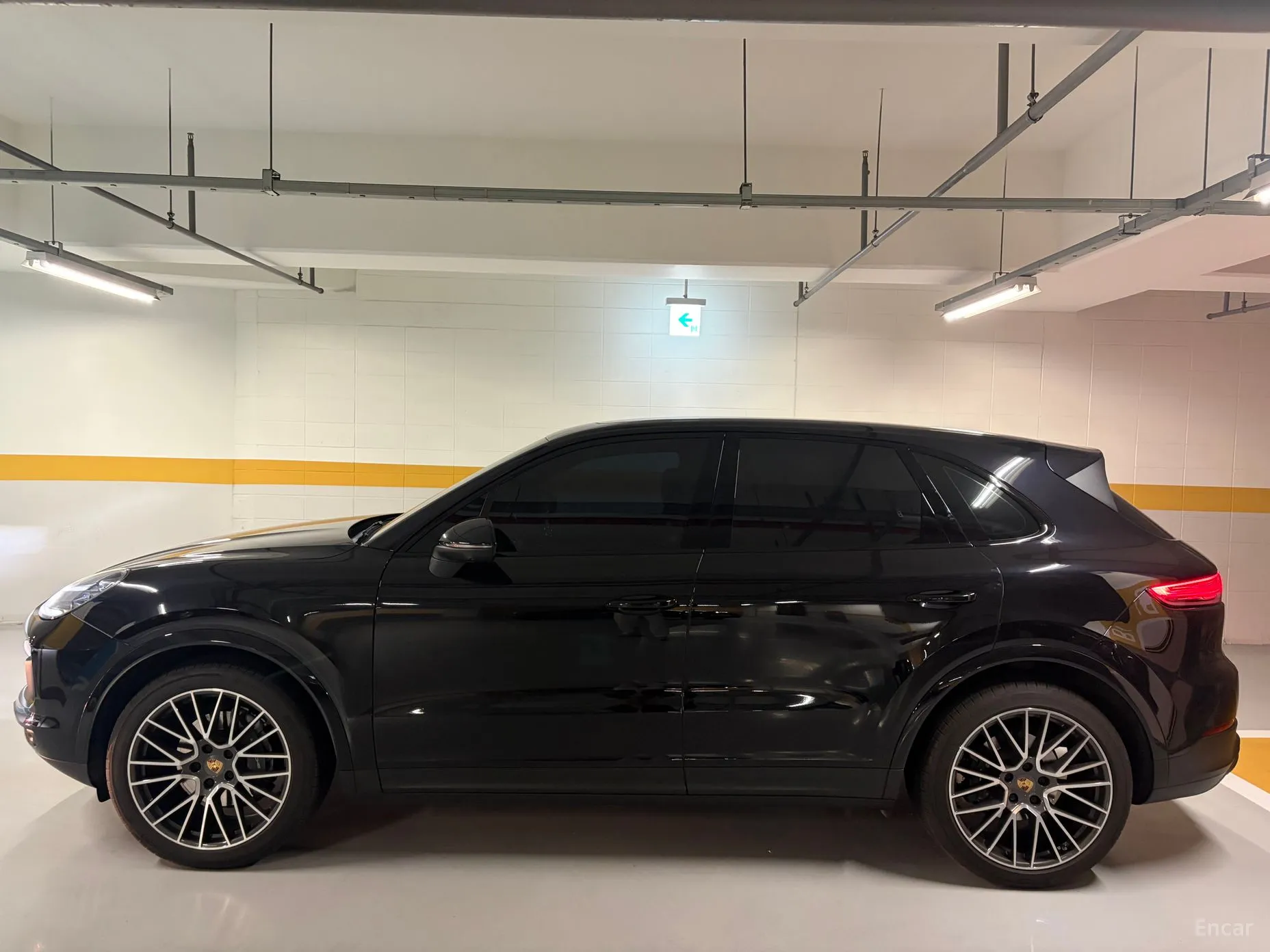 Porsche Cayenne (PO536) превью 5