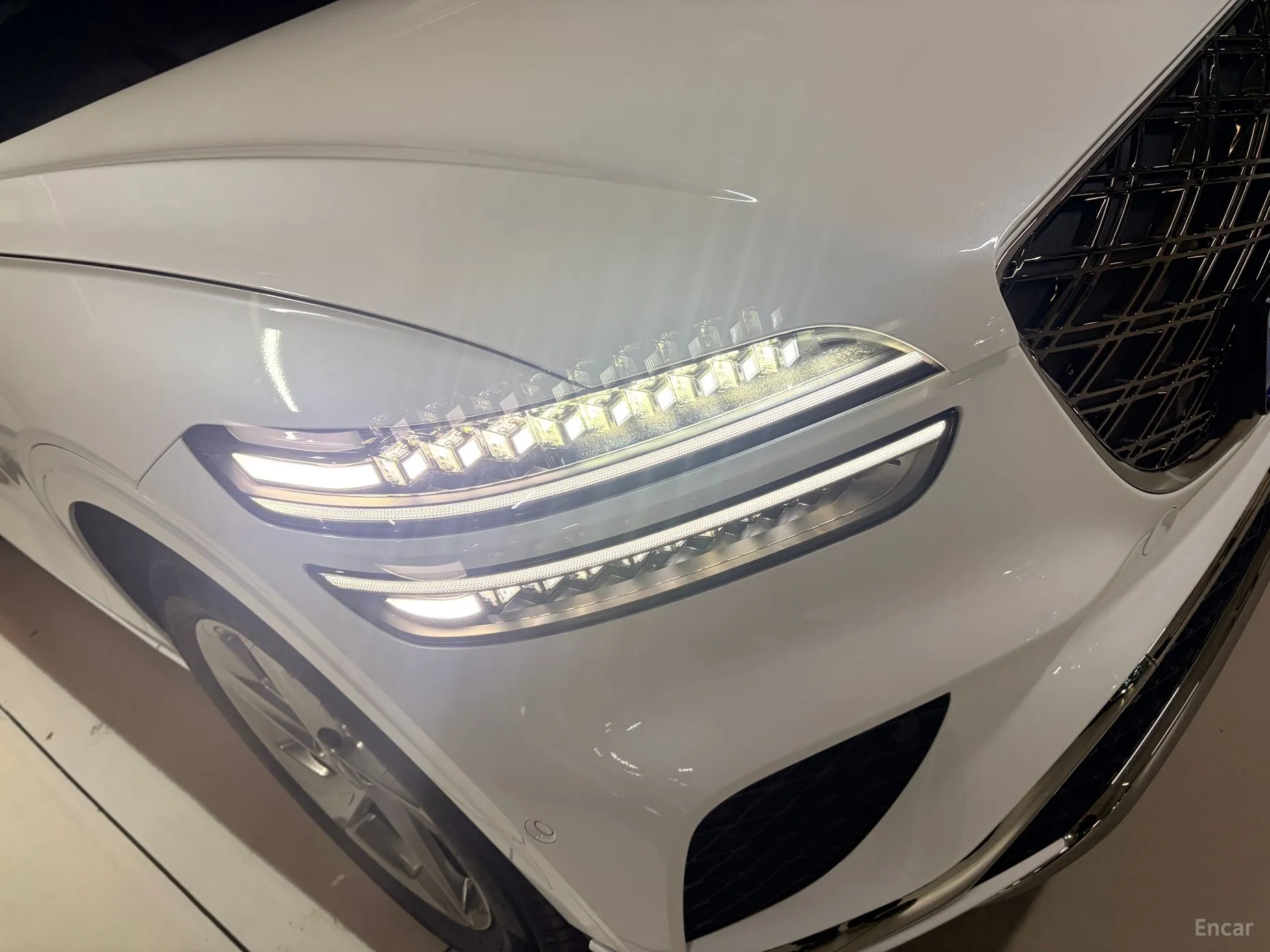 Genesis GV70 превью 5