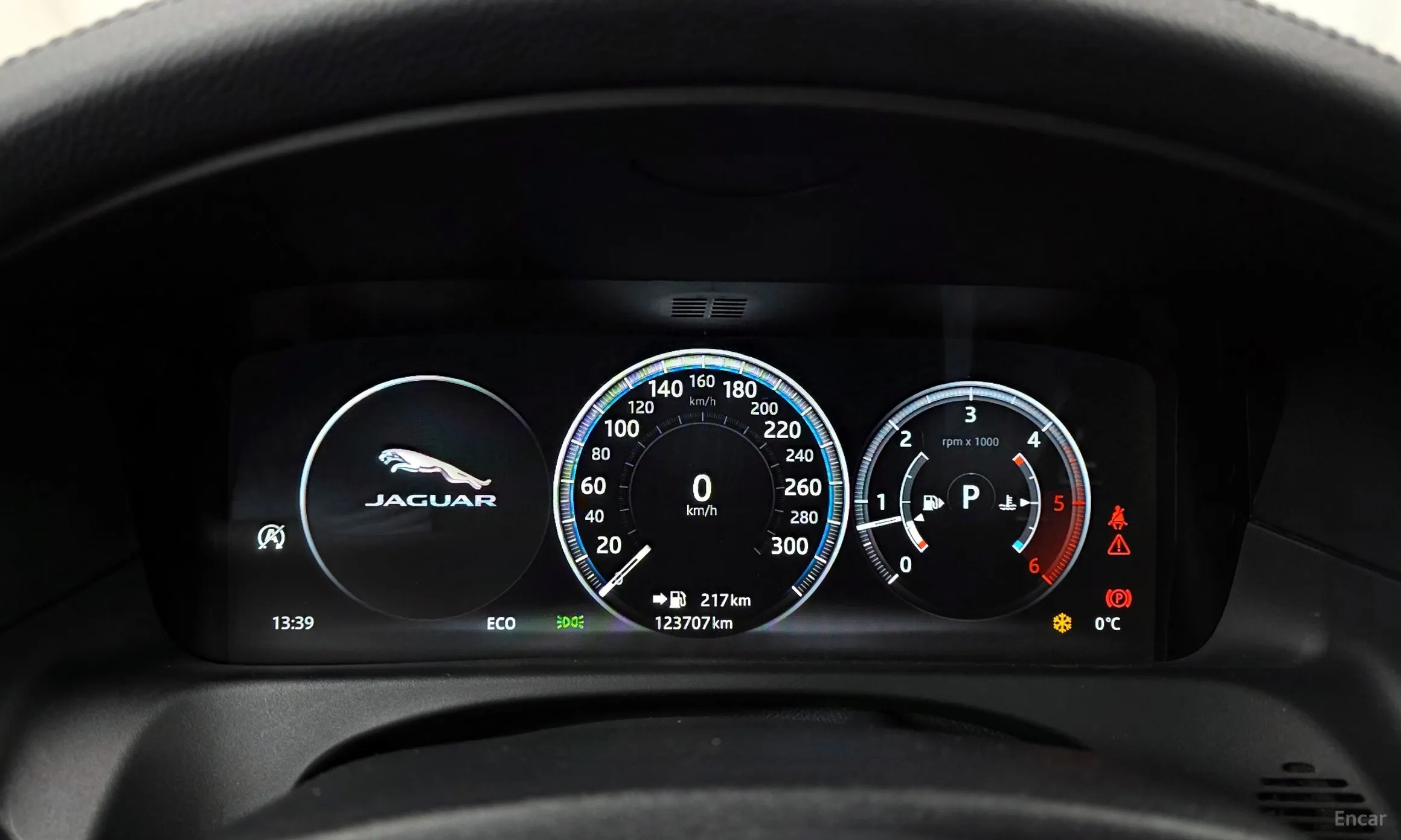 Jaguar XF (x260) превью 8