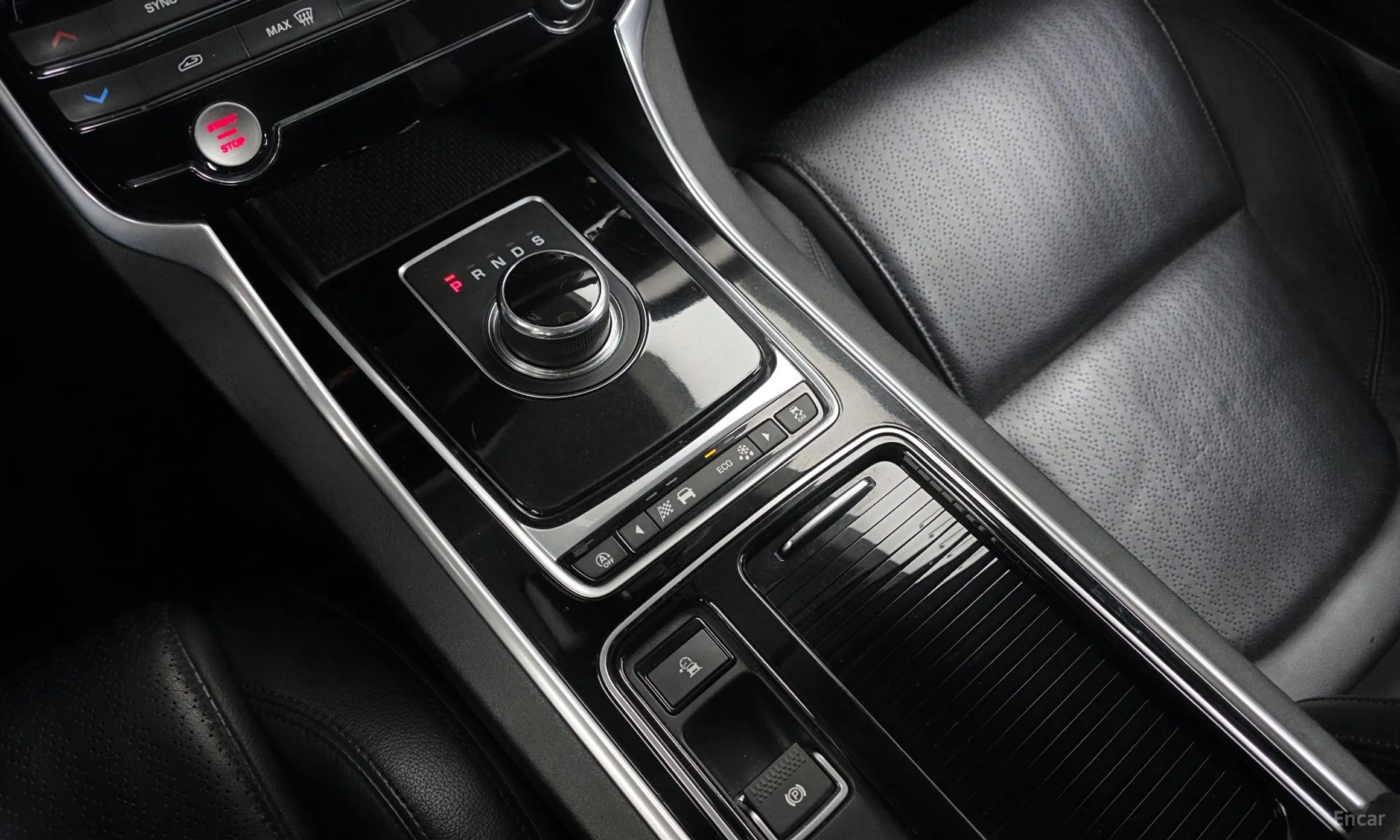 Jaguar XF (x260) превью 9