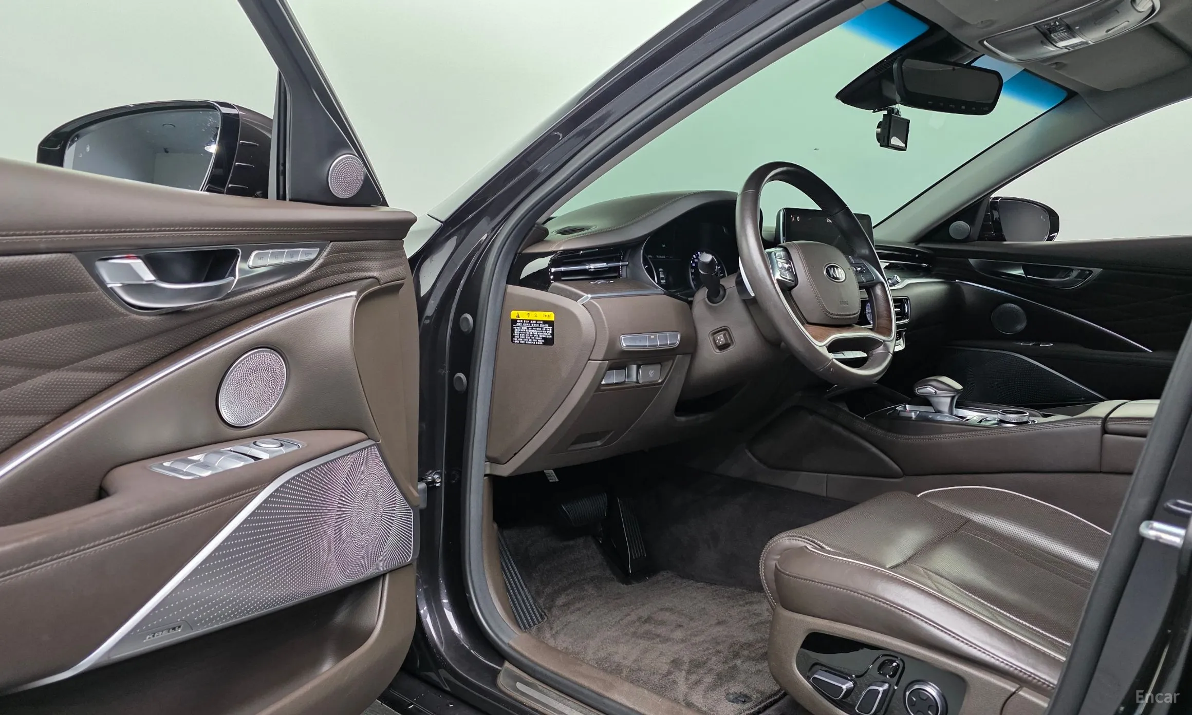 Kia K9 превью 12